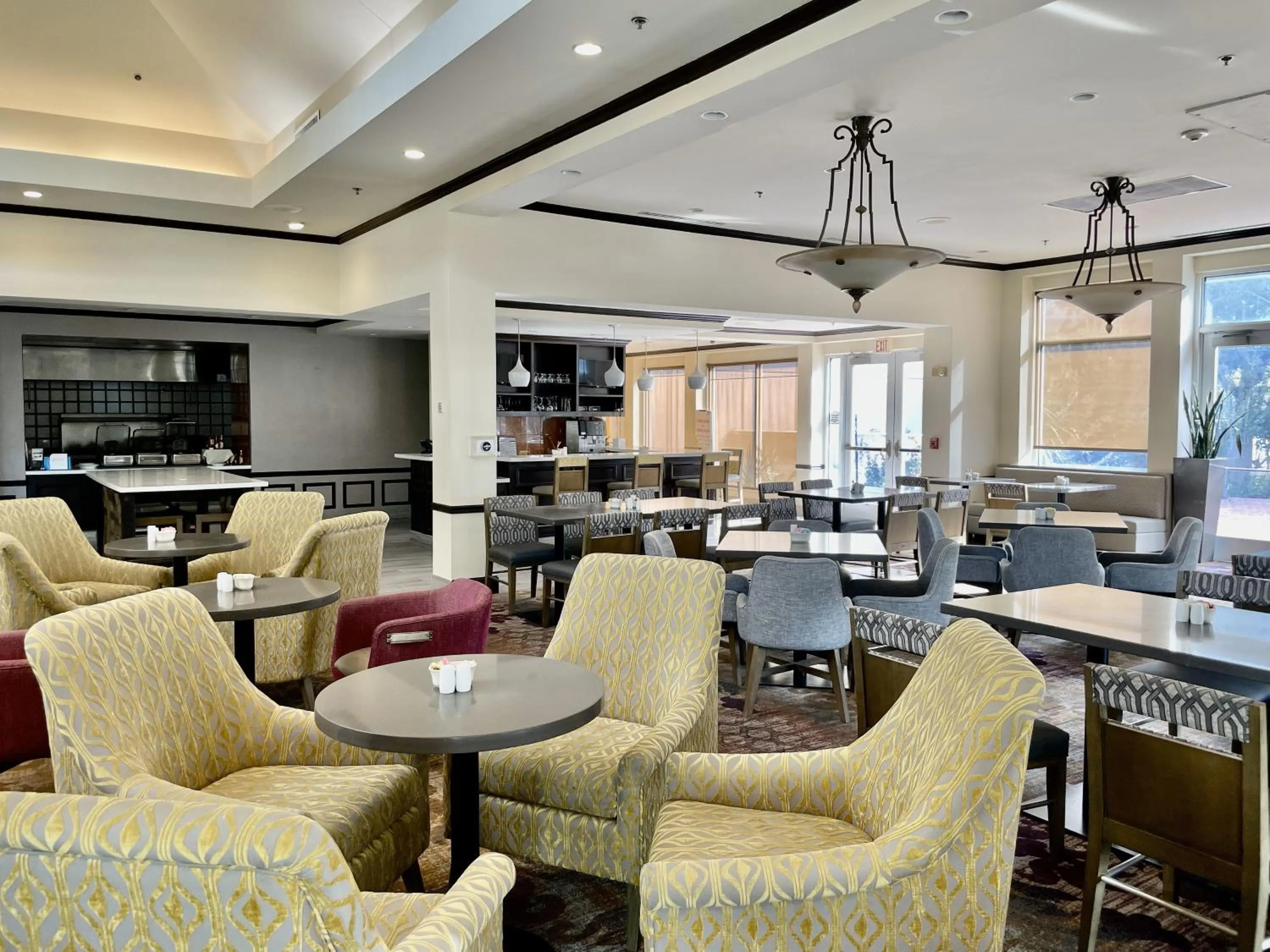 Restaurant/places to eat in ACP Hotel Houston Westchase, MOD Collection by Sonesta