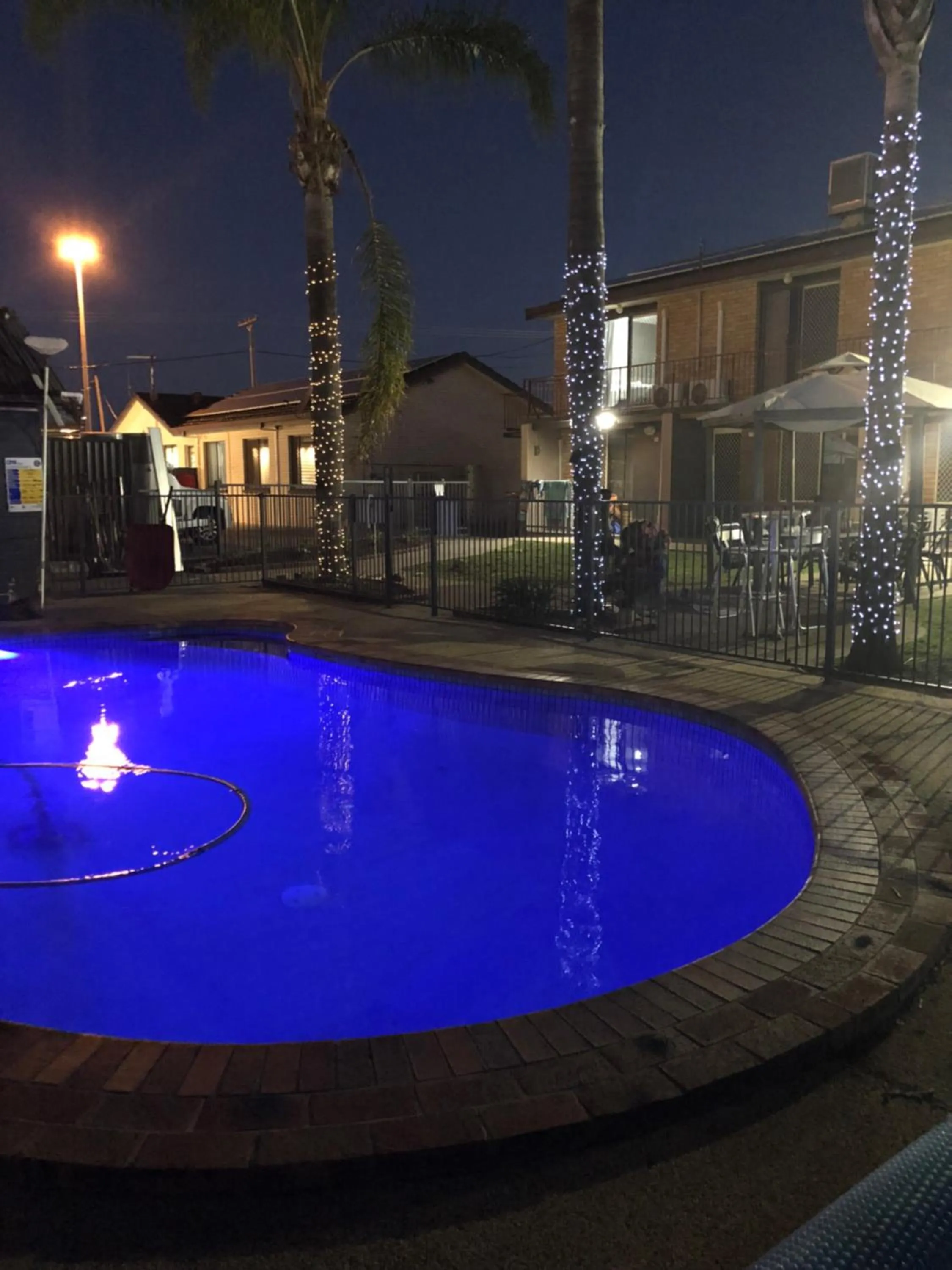 Pool view in Tamworth Central Motel