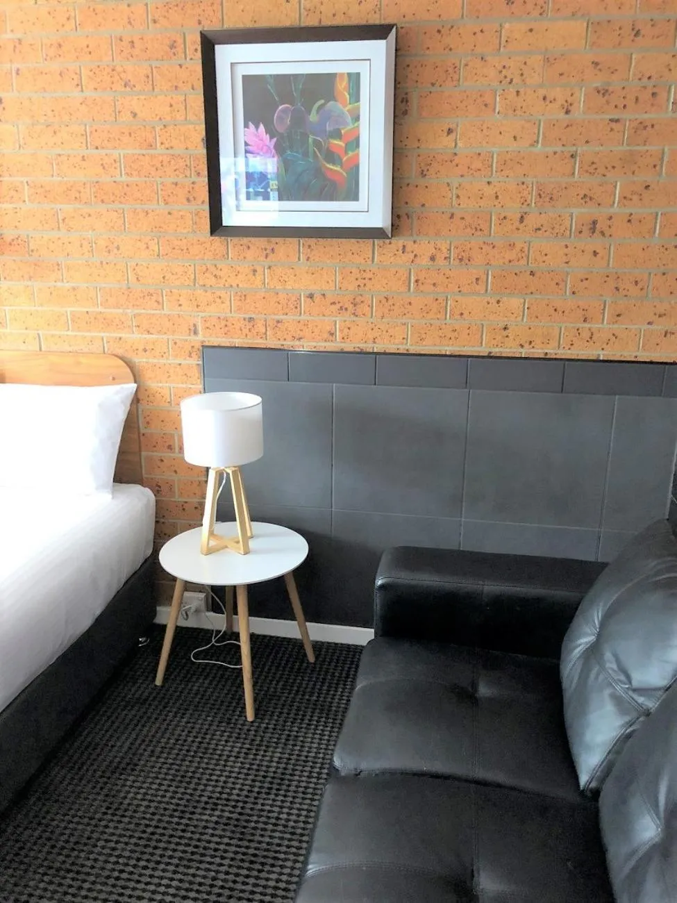 Seating area in Tamworth Central Motel