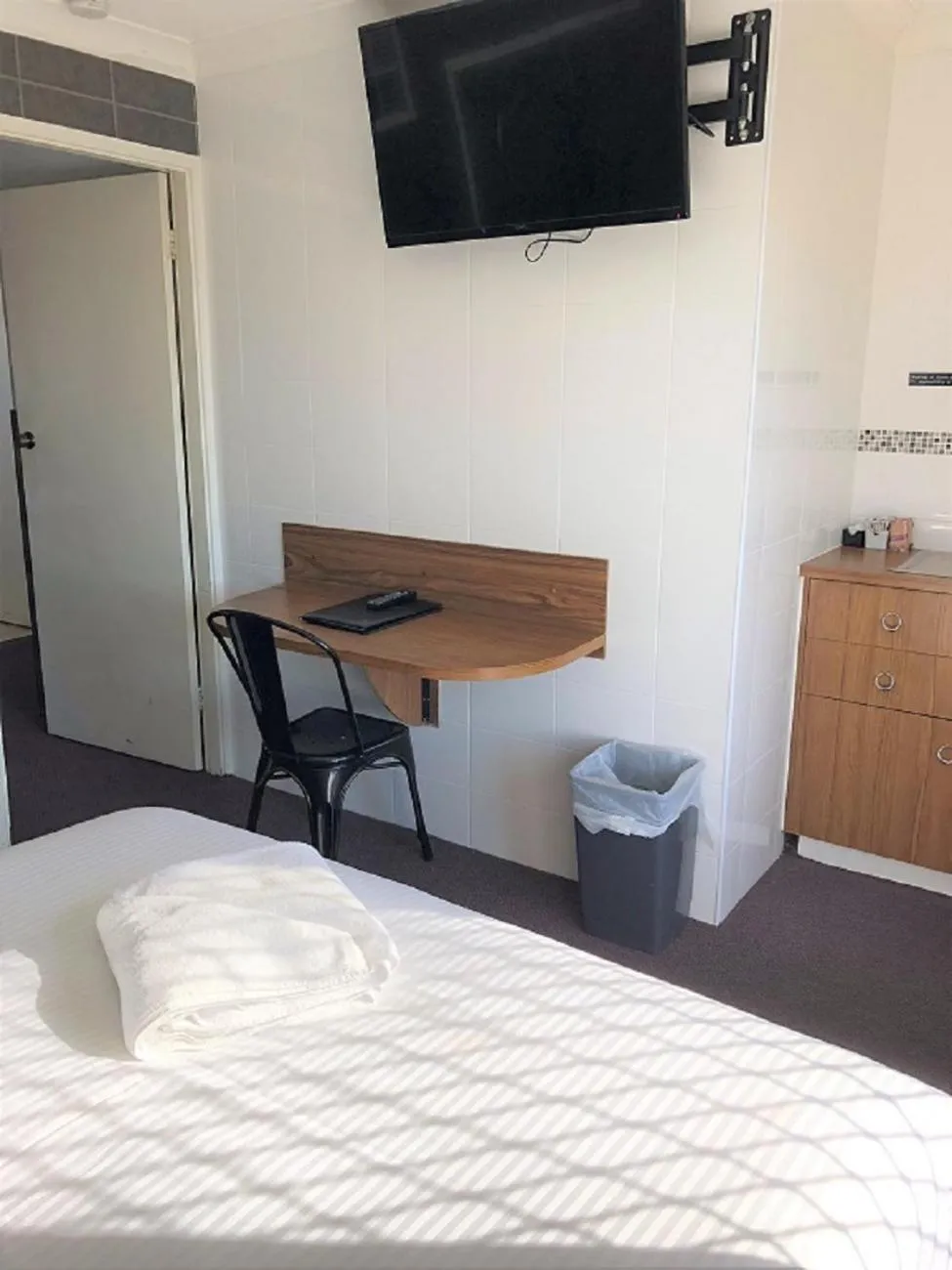 TV and multimedia, Bed in Tamworth Central Motel