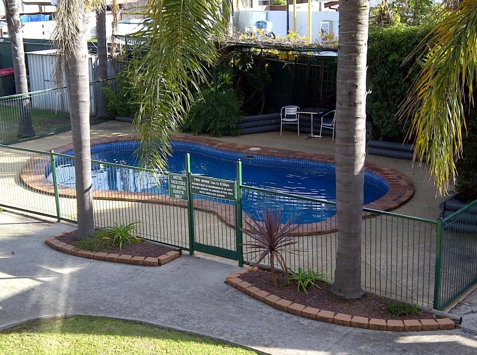 Swimming pool in Tamworth Central Motel