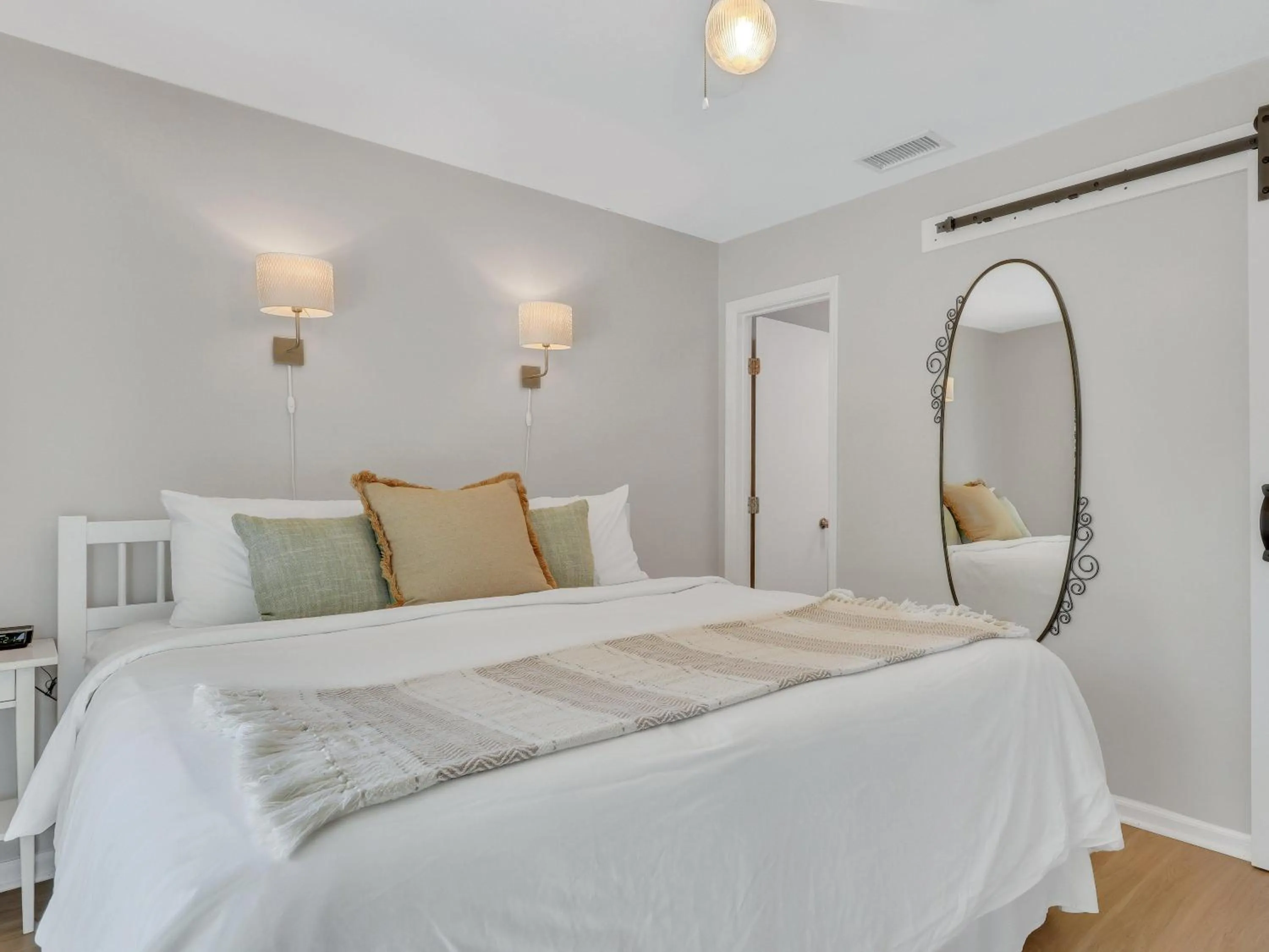 Bed in Tybee Exposure