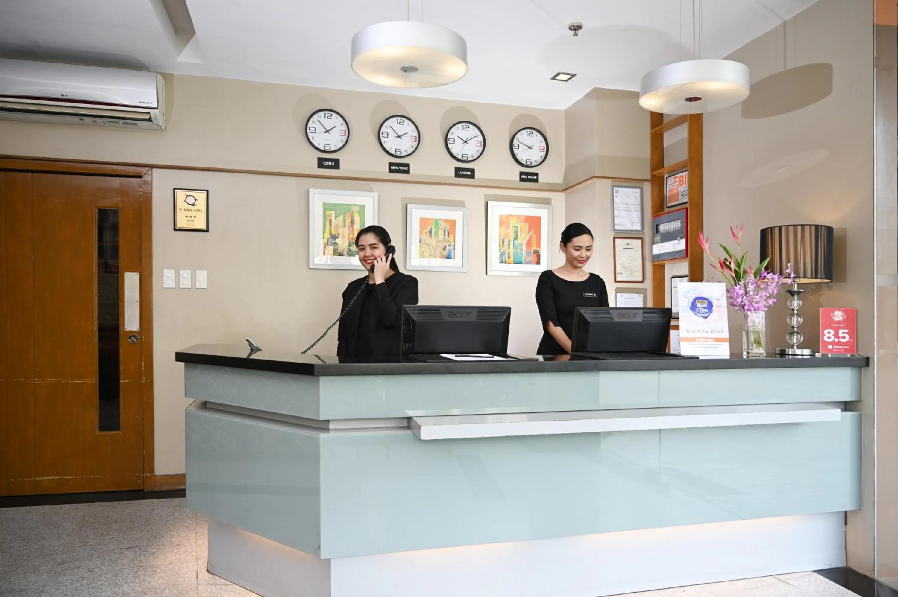 Lobby or reception in St Mark Hotel