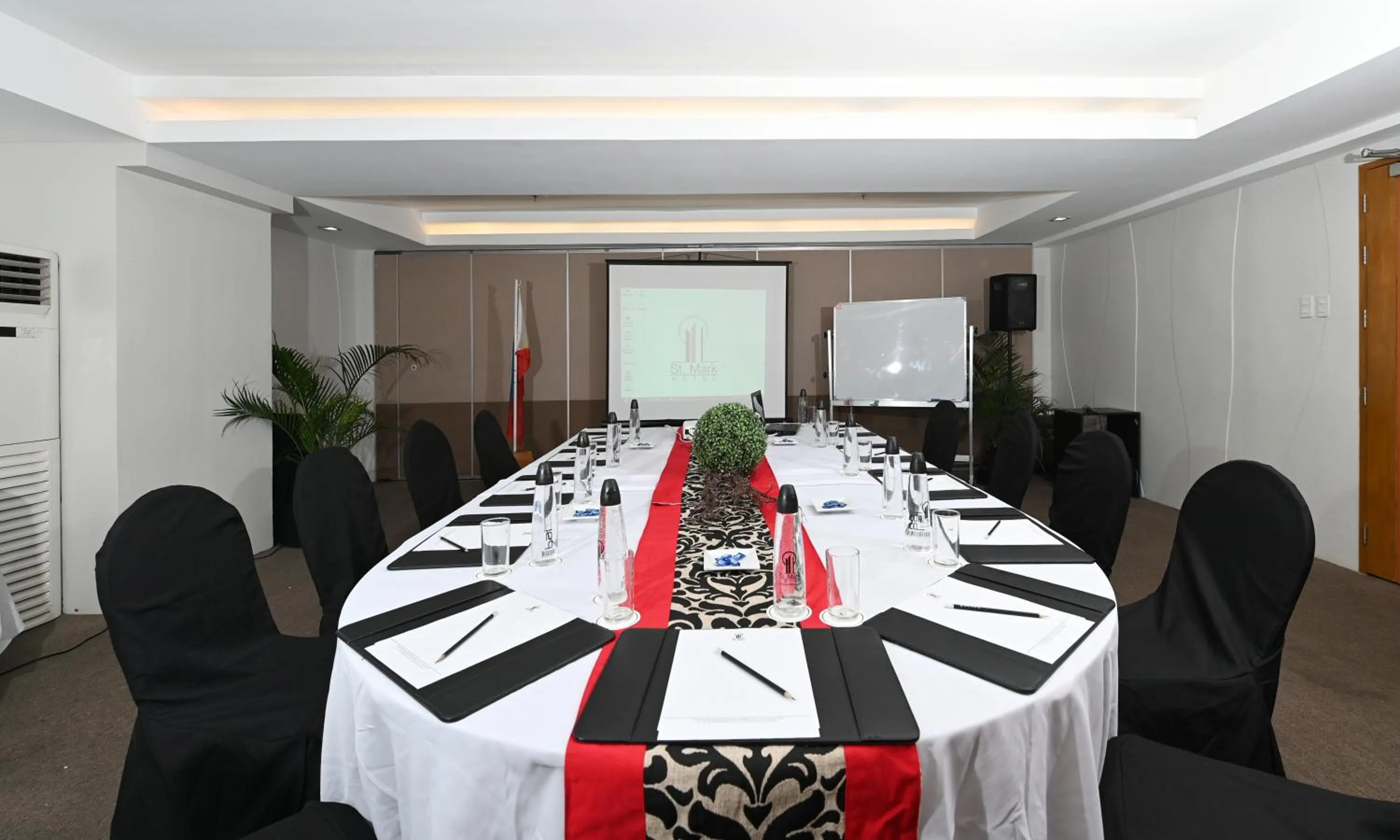 Business facilities in St Mark Hotel
