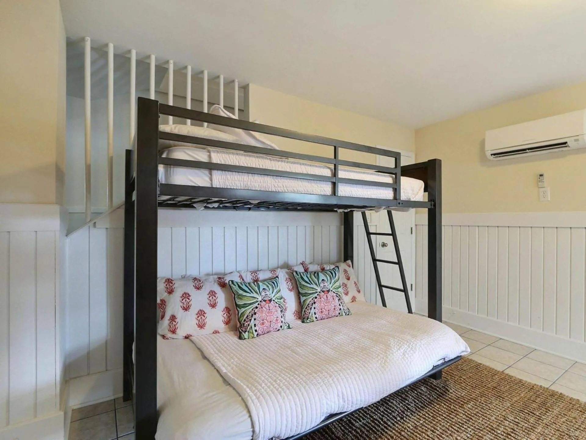 Bed in General George Marshall