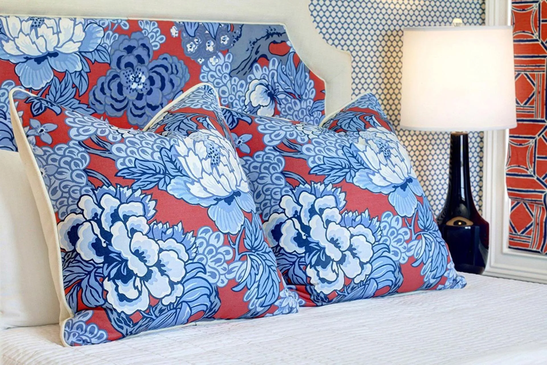 Bed in El Rey Collection 1