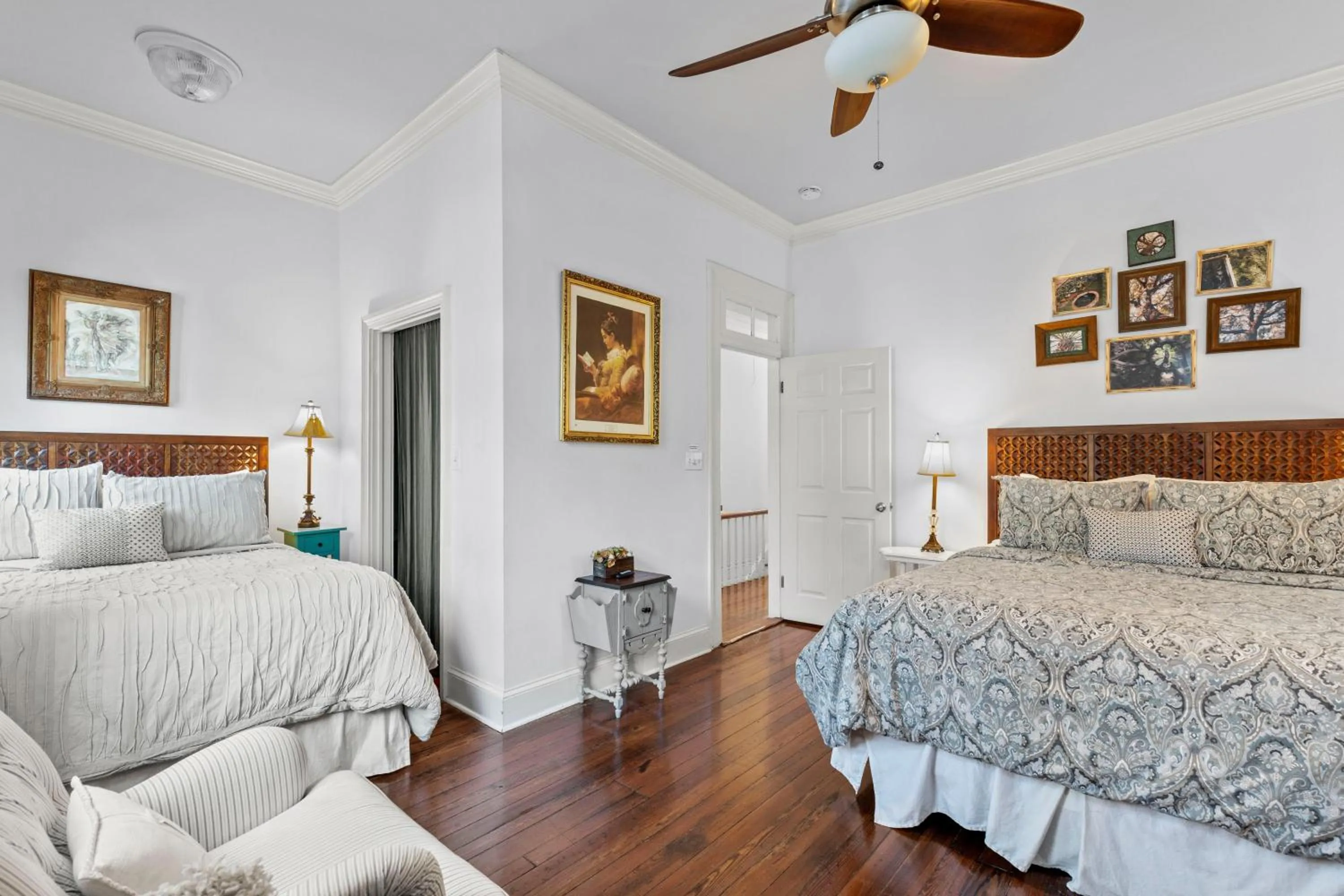 Bed in Carly`s Retreat