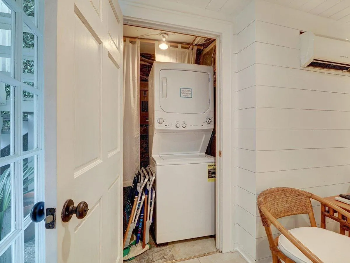 Jones Street Retreat