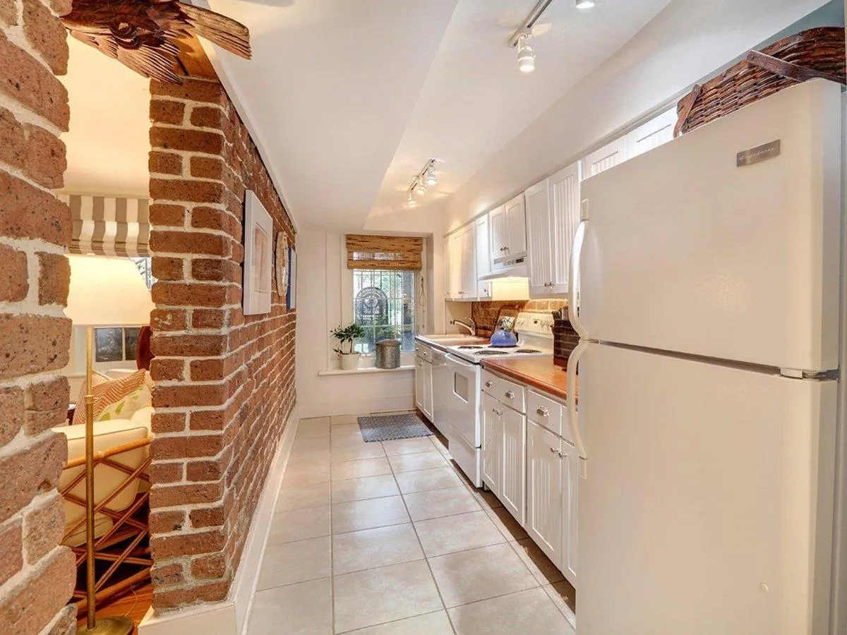 Jones Street Retreat