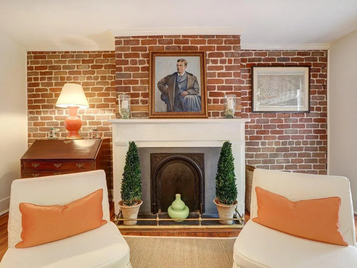 Bed in Jones Street Retreat