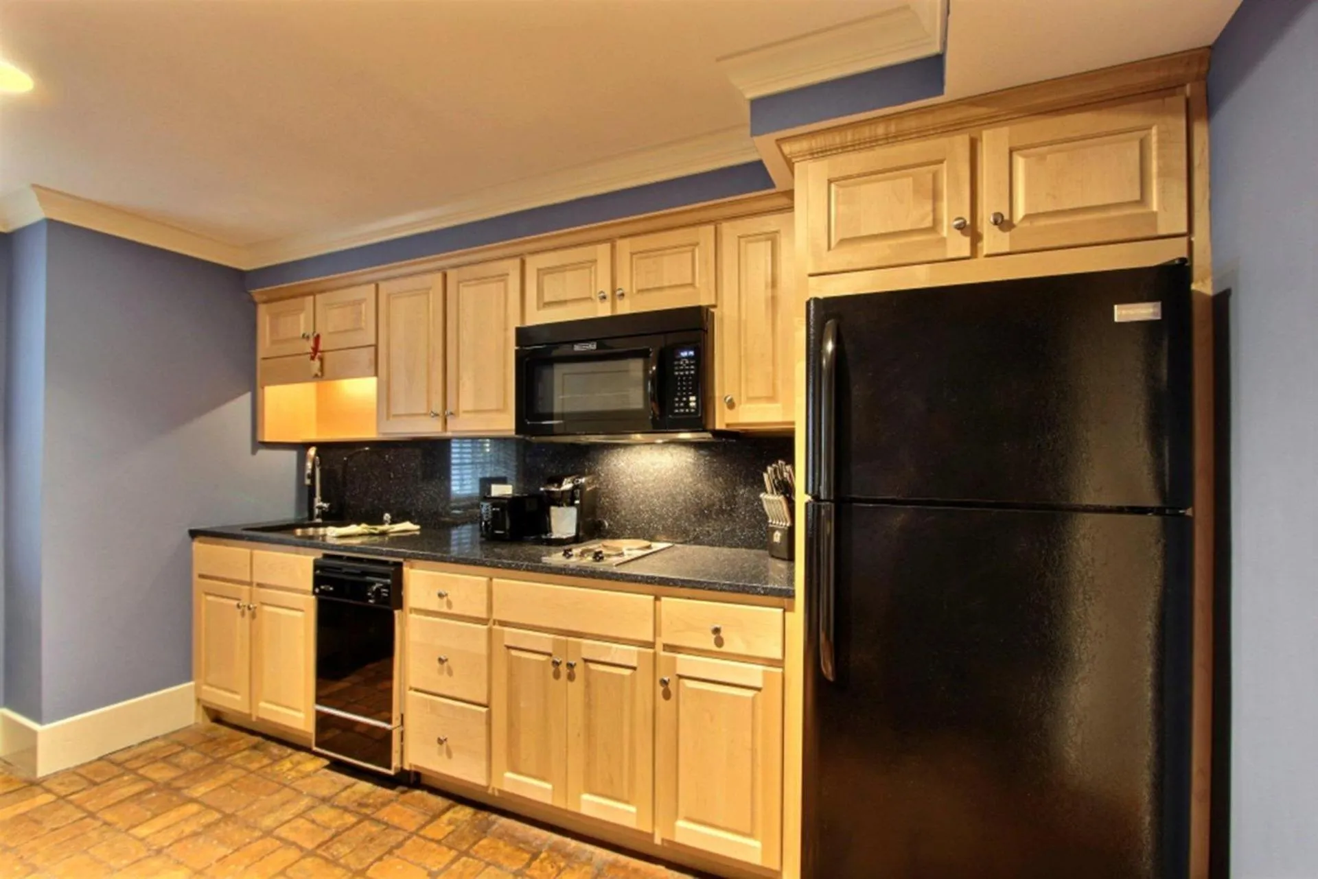 Bird Baldwin Magnolia Suite