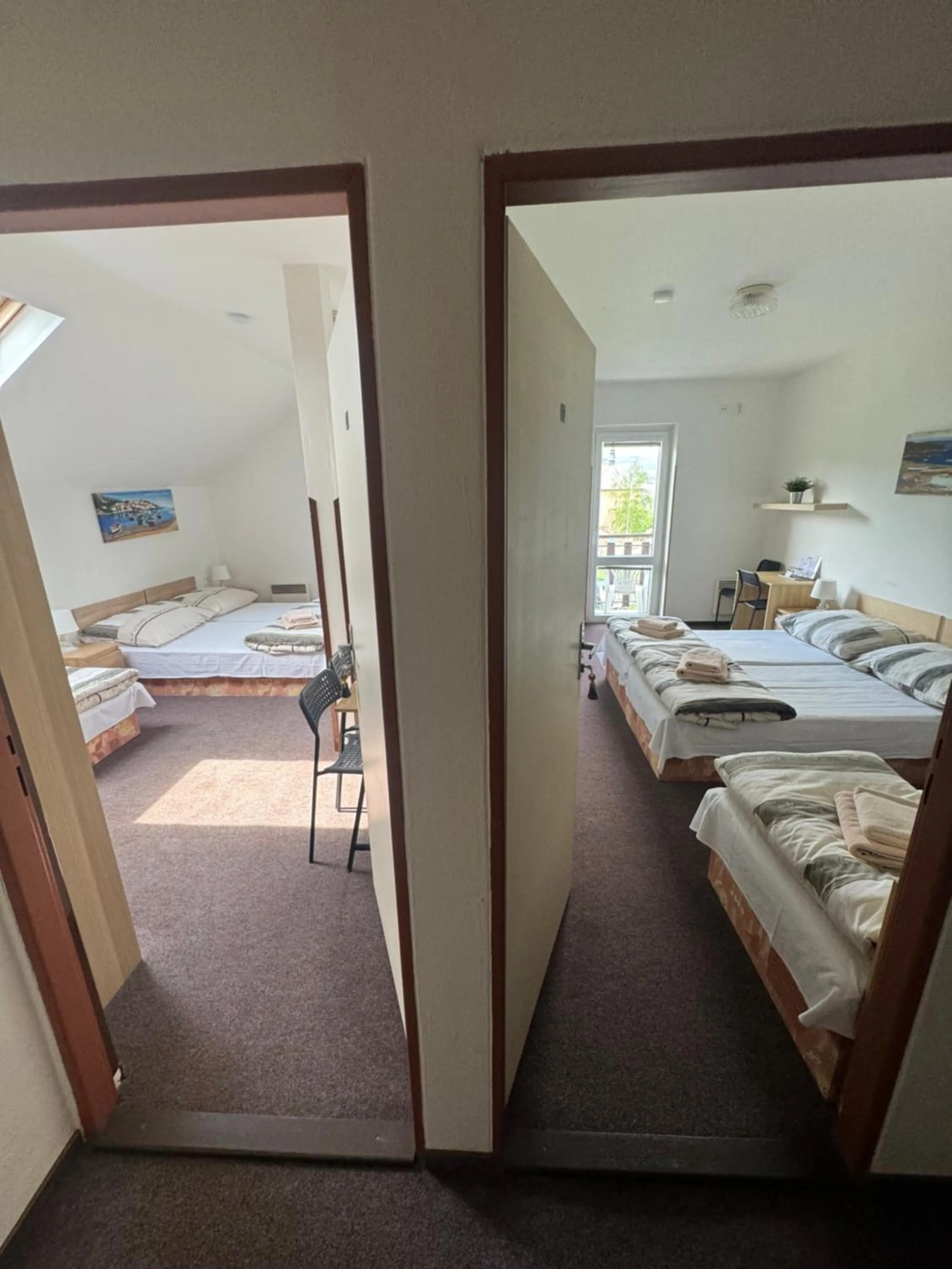 Photo of the whole room, Bed in Hotel Formule