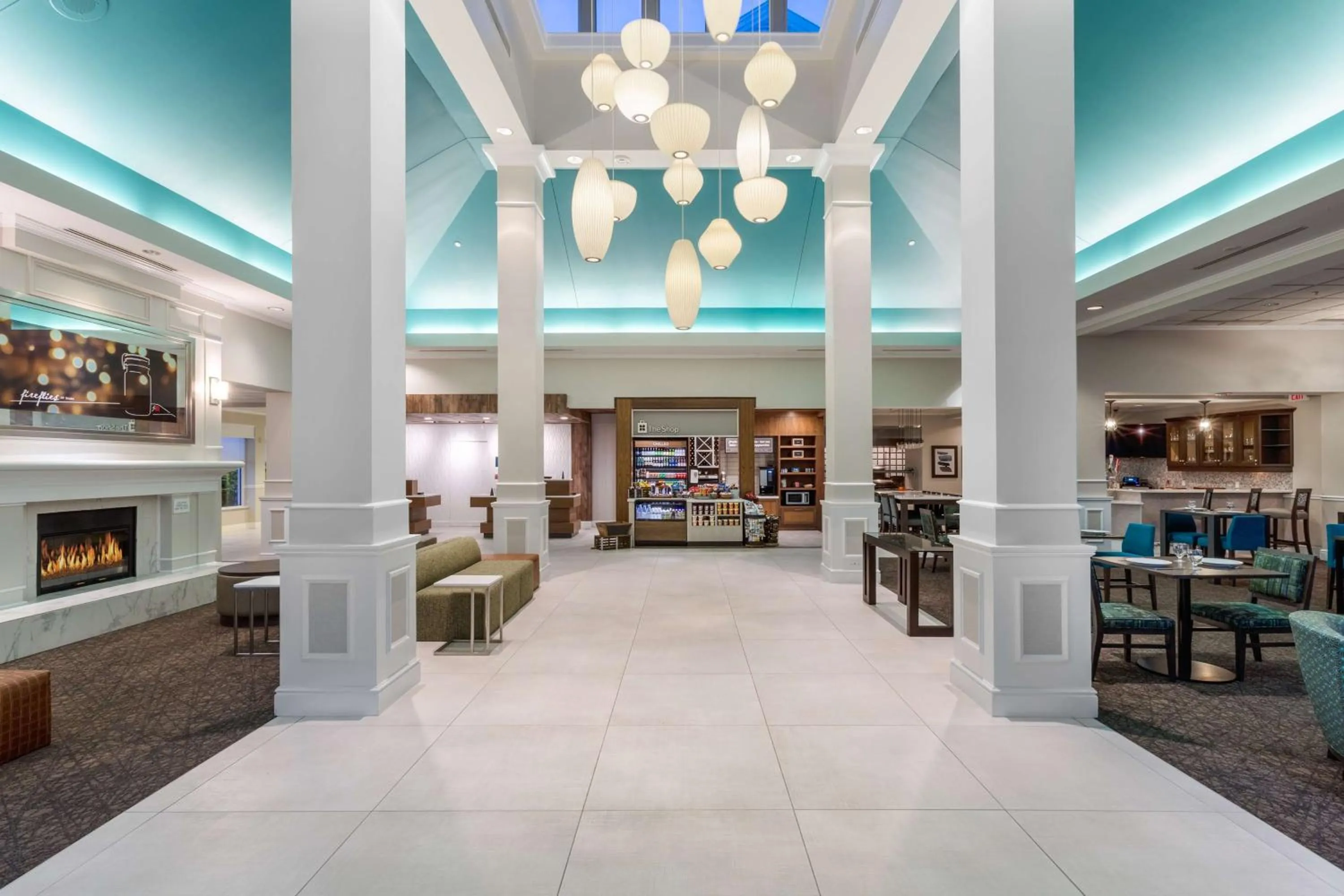Lobby or reception in Hilton Garden Inn Islip/MacArthur Airport
