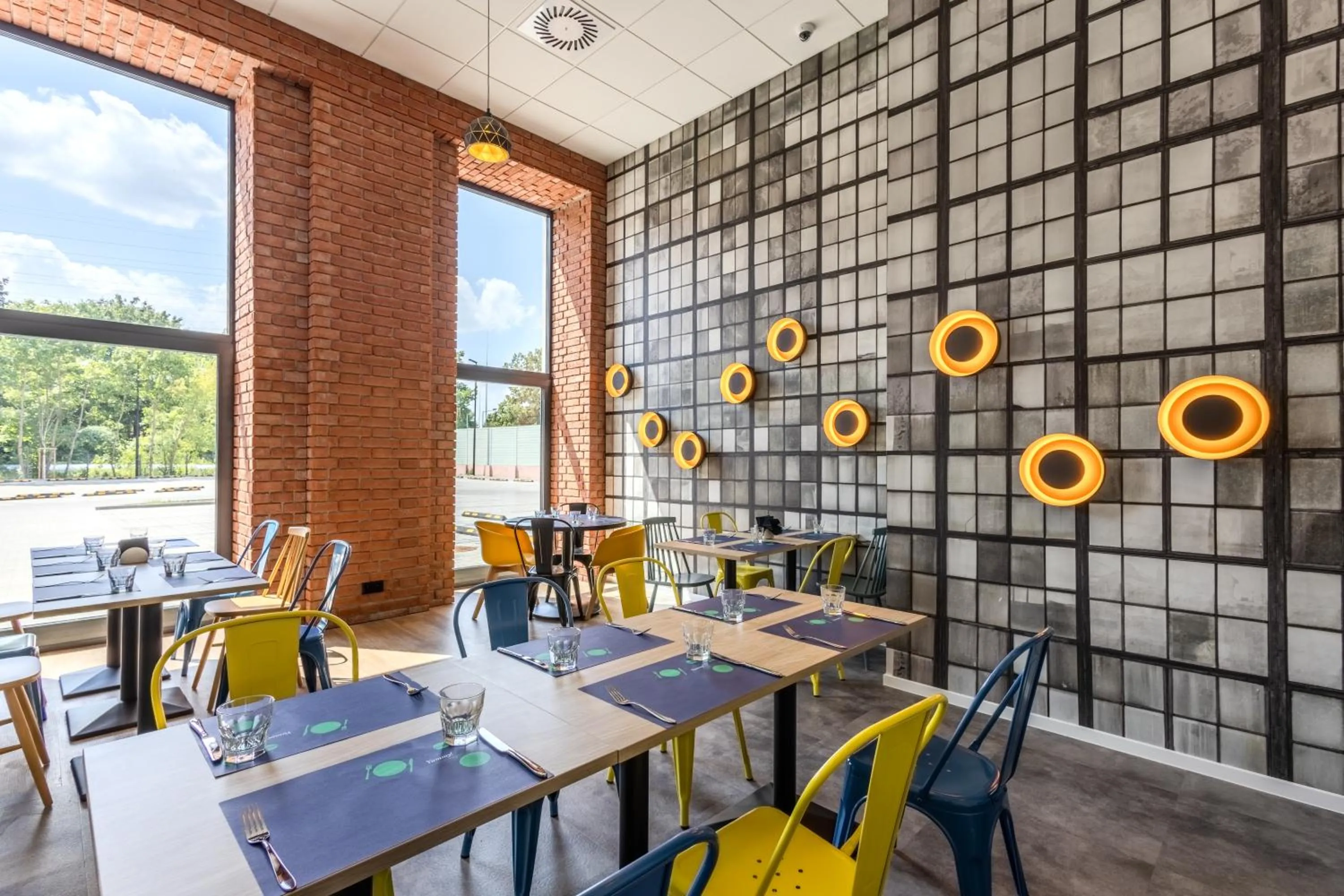 Restaurant/places to eat in Campanile Warszawa Północ