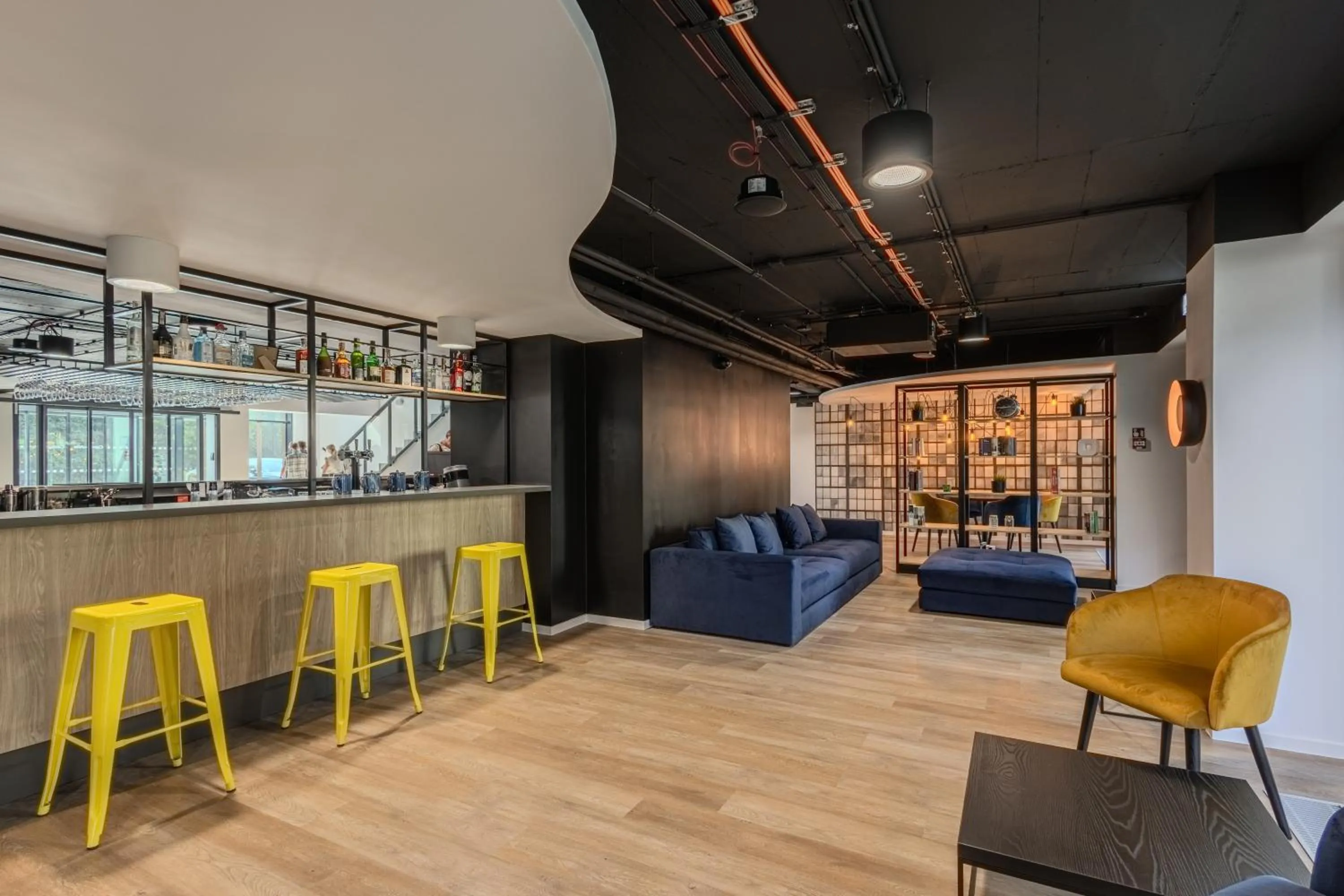 Lobby or reception in Campanile Warszawa Północ