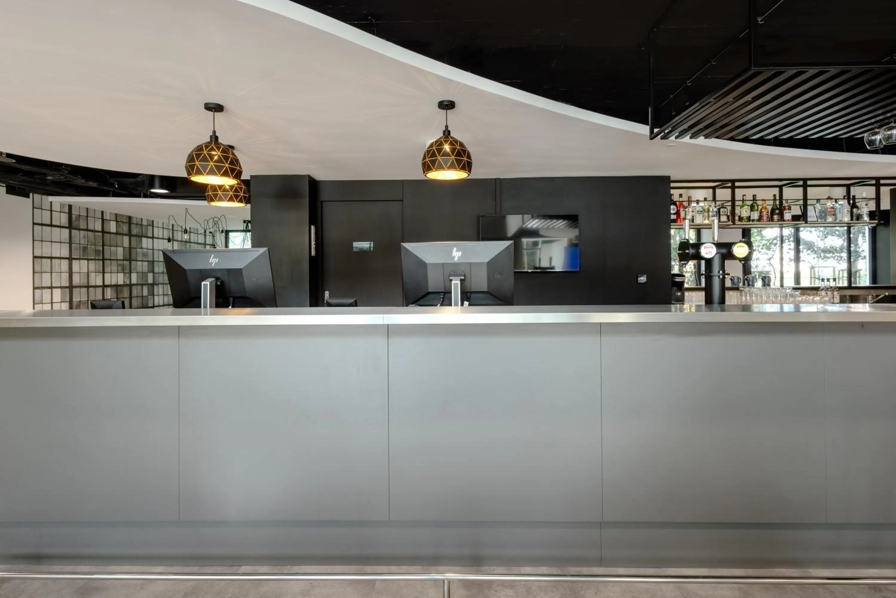 Lobby or reception in Campanile Warszawa Północ