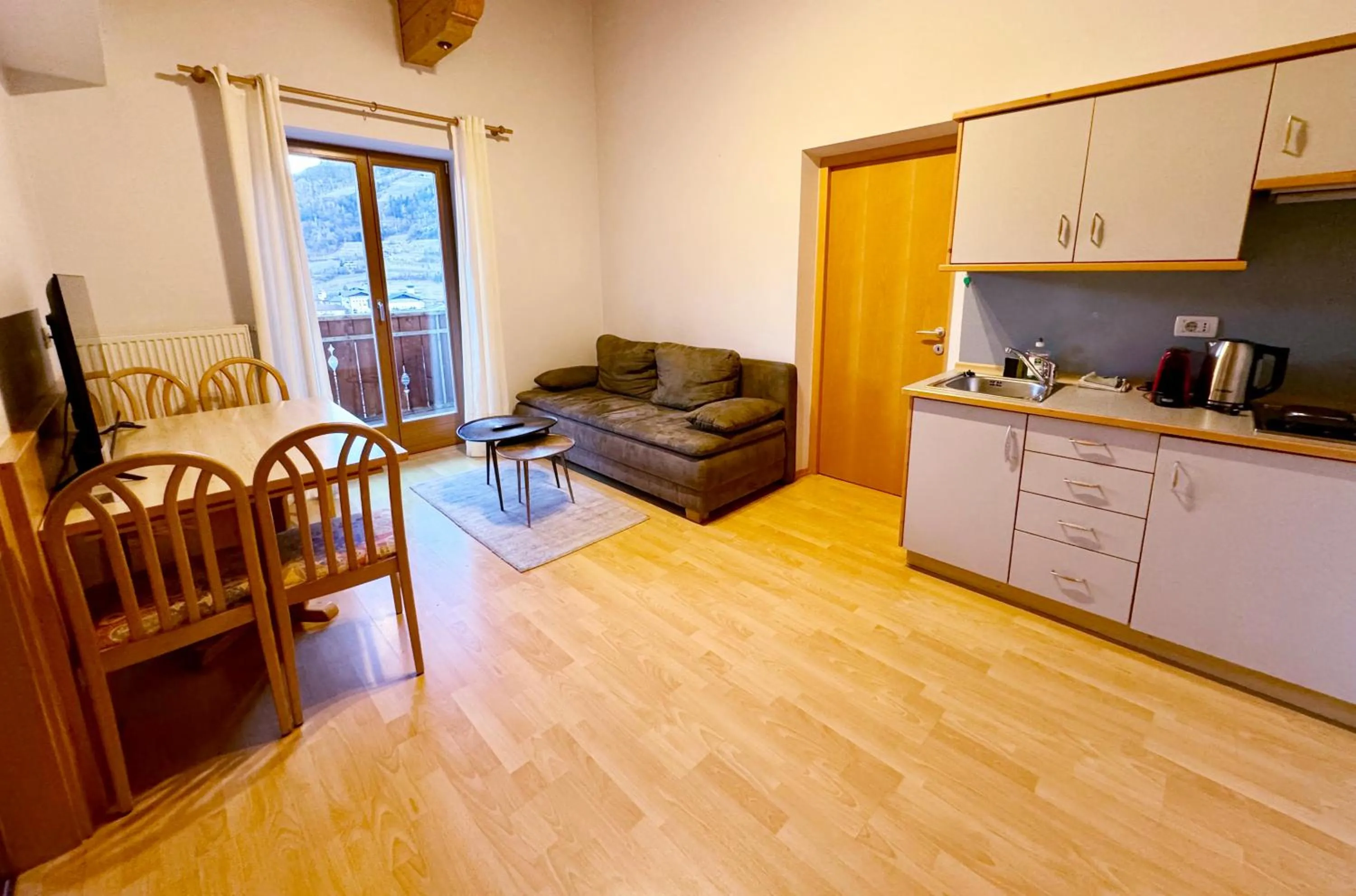 Dining area in Hotel Residence MaVie