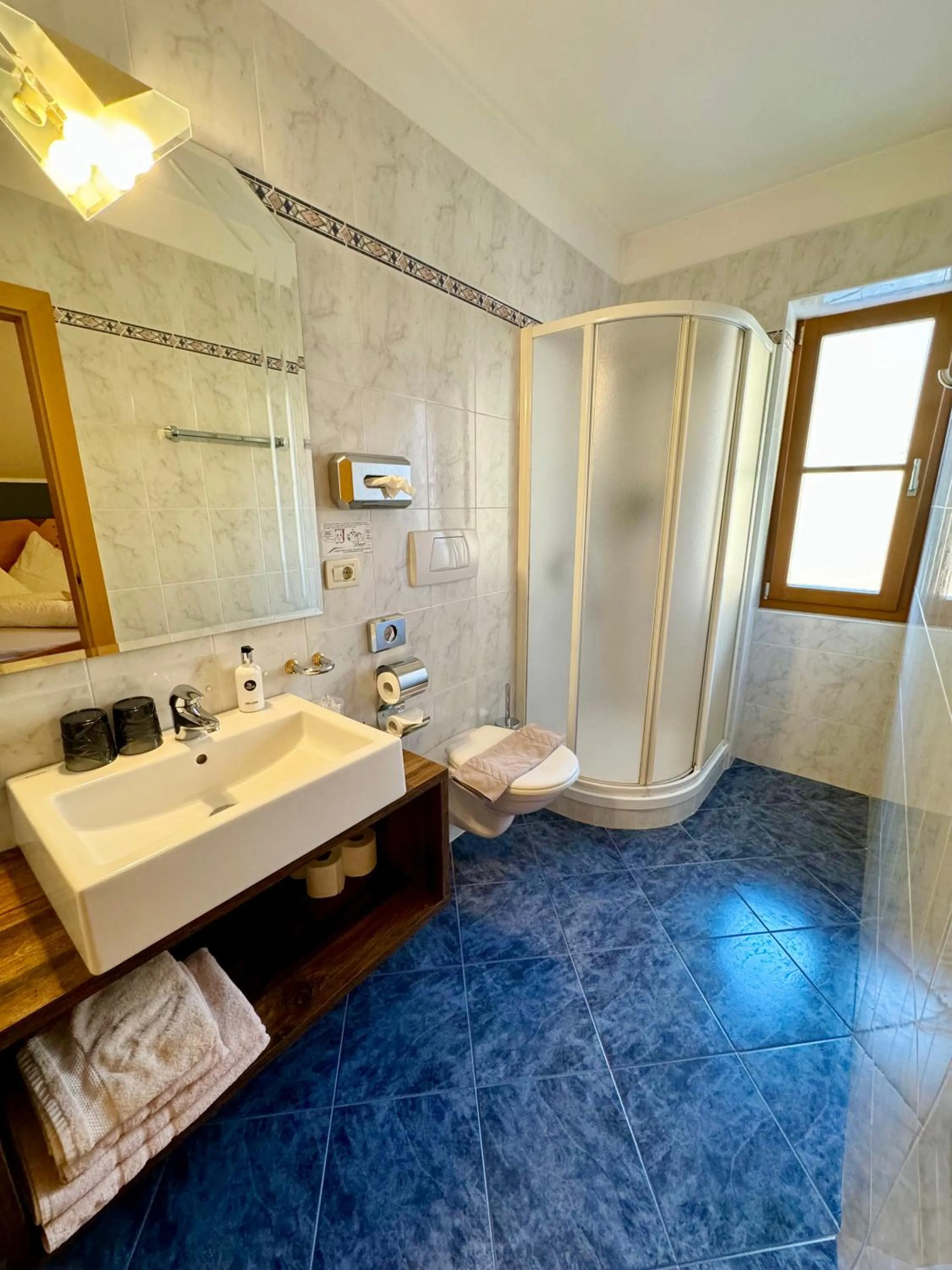 Shower in Hotel Residence MaVie