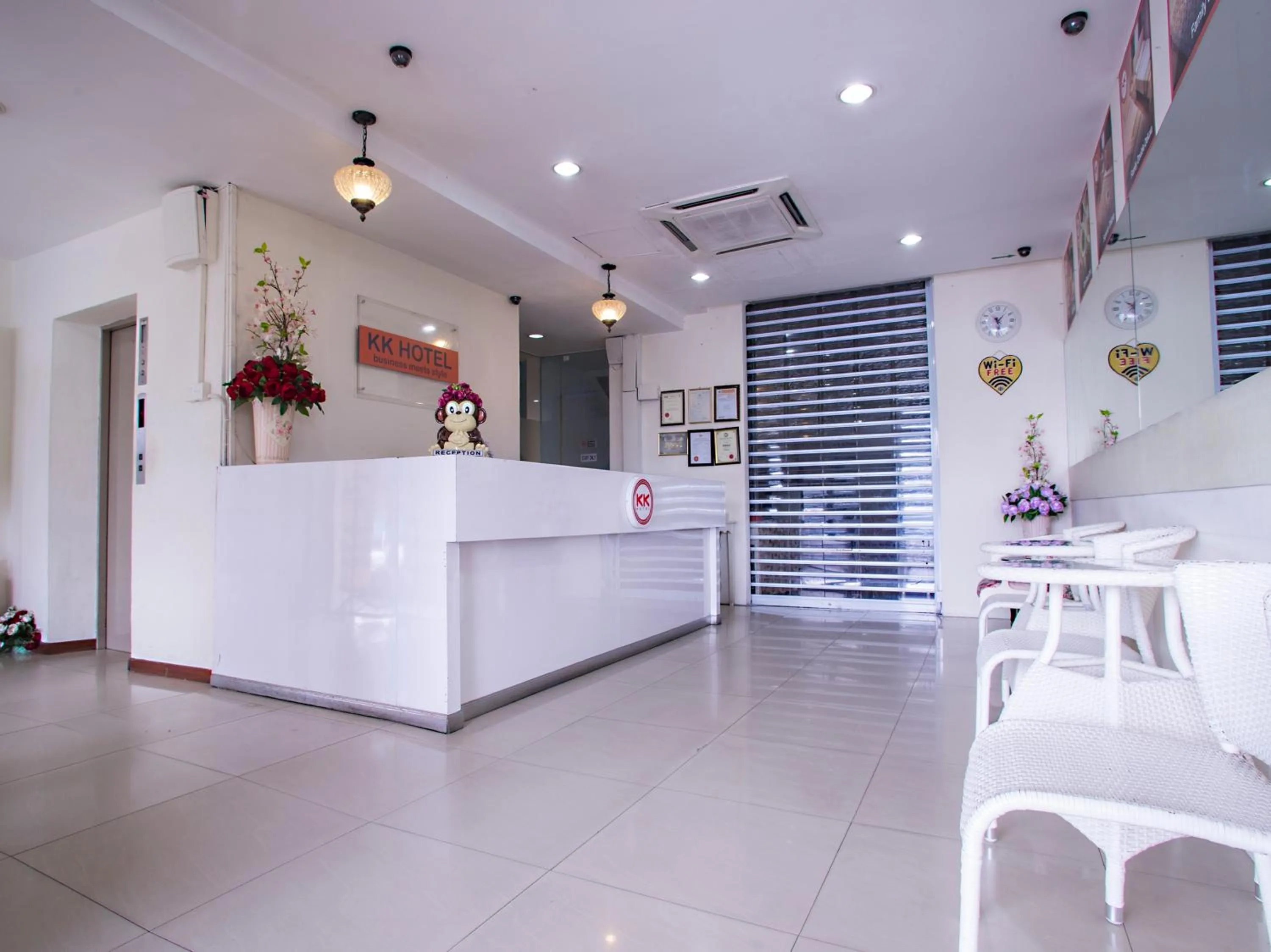 Lobby or reception in OYO 43961 Kk Hotel Kajang