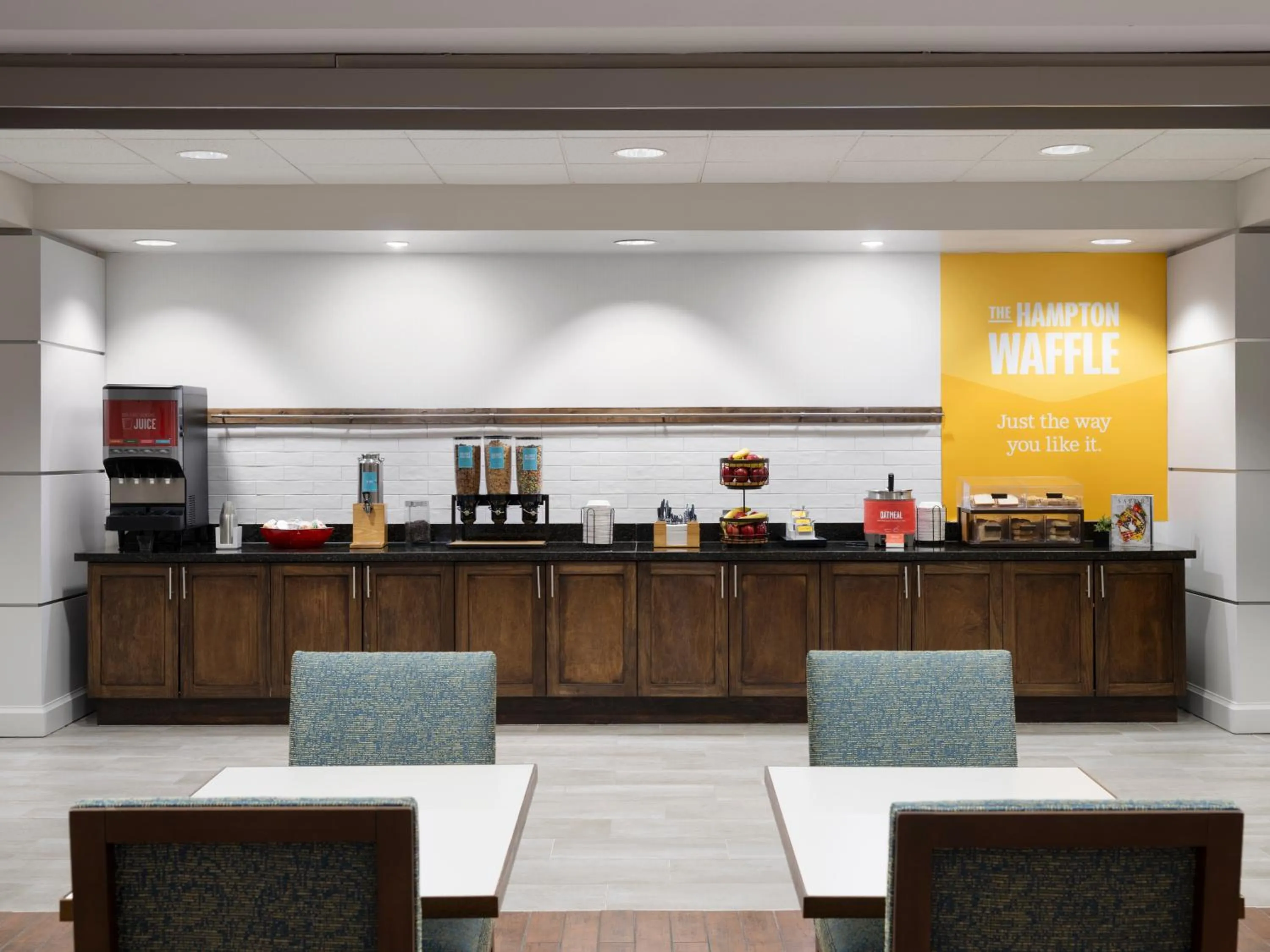 Breakfast in Hampton Inn Houston Near the Galleria