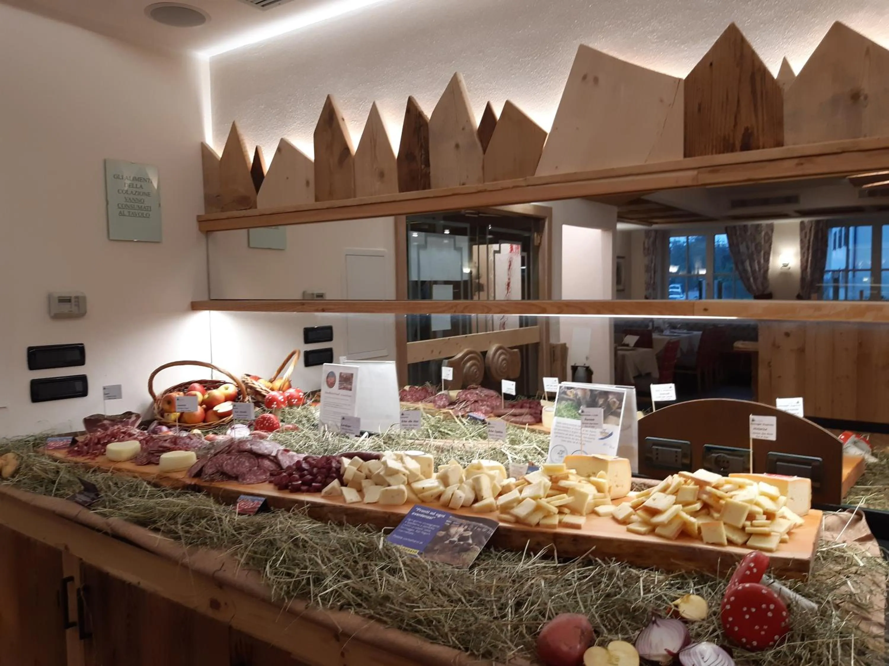 Restaurant/places to eat in Hotel El Pilon