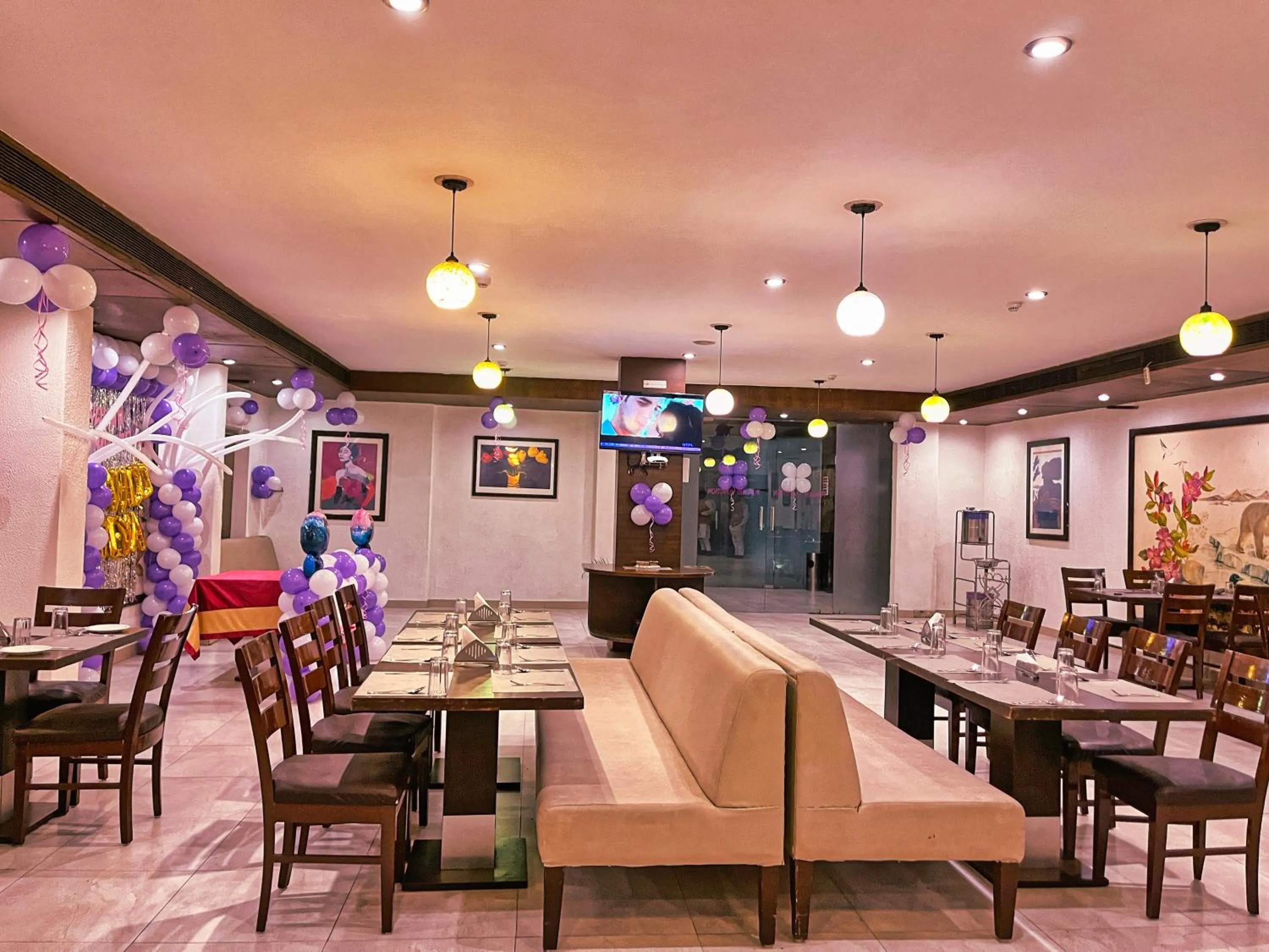 Hotel Clarks Collection Bhavnagar