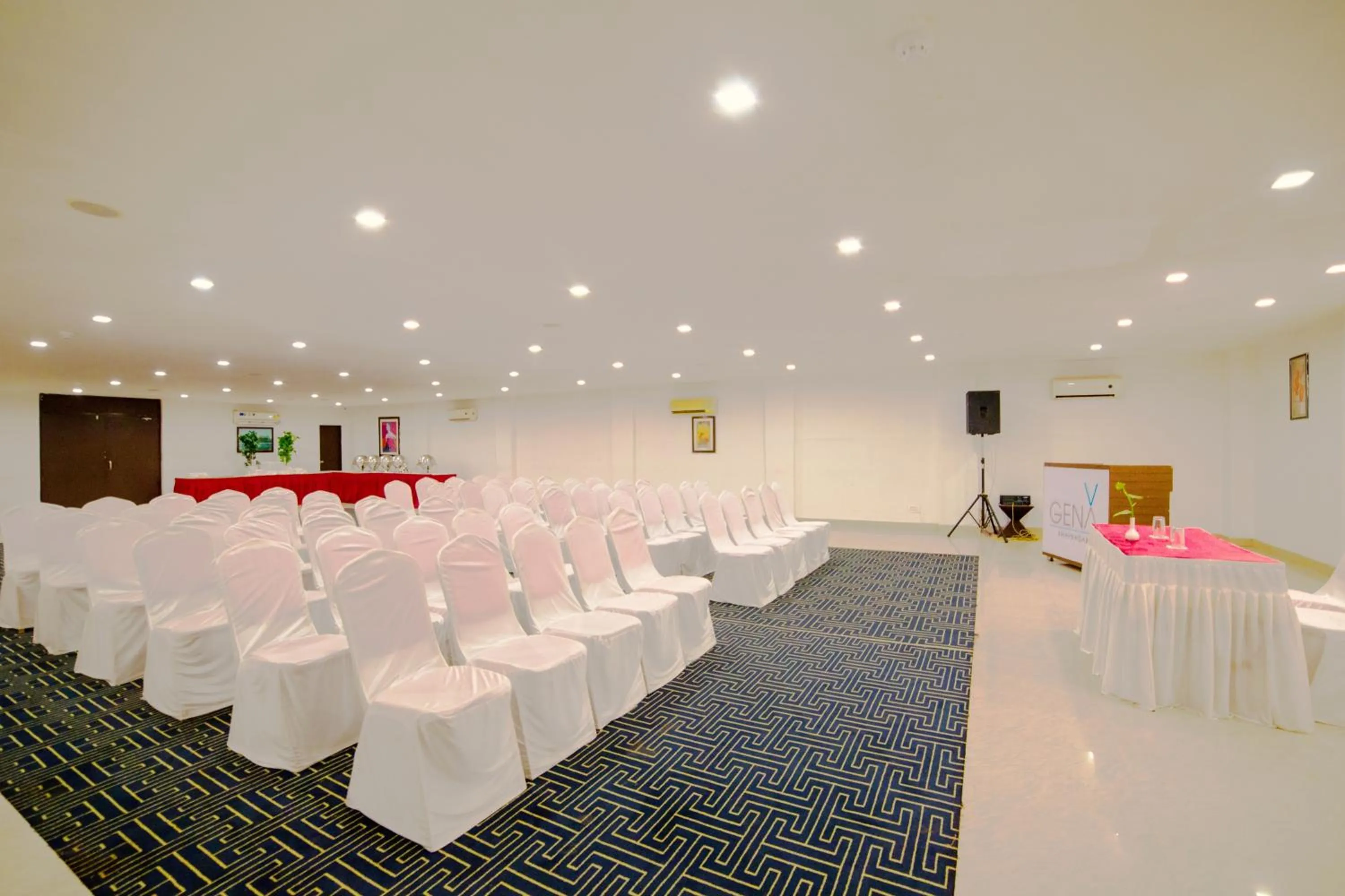 Meeting/conference room in Hotel Clarks Collection Bhavnagar