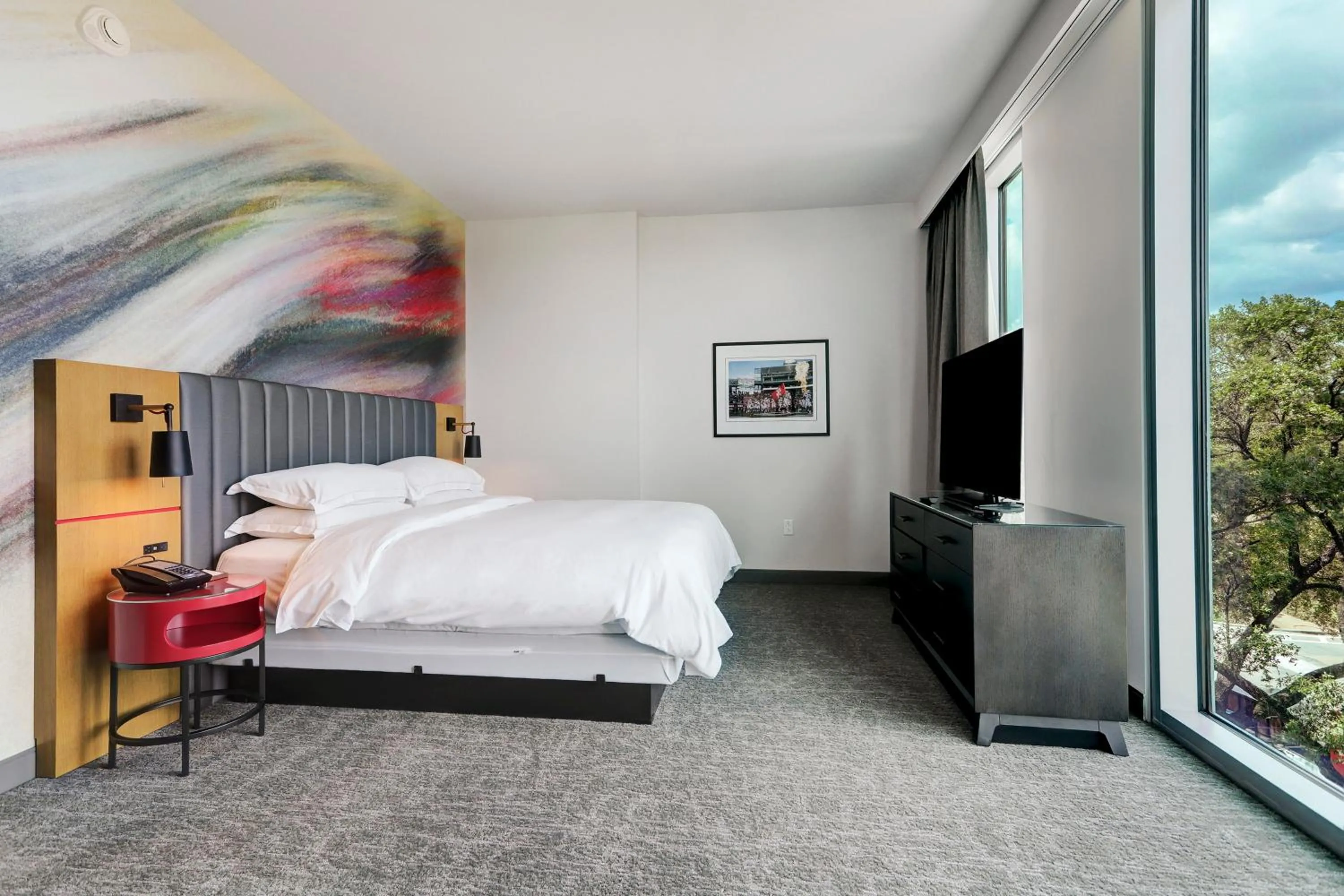 Bed in Hilton University of Houston