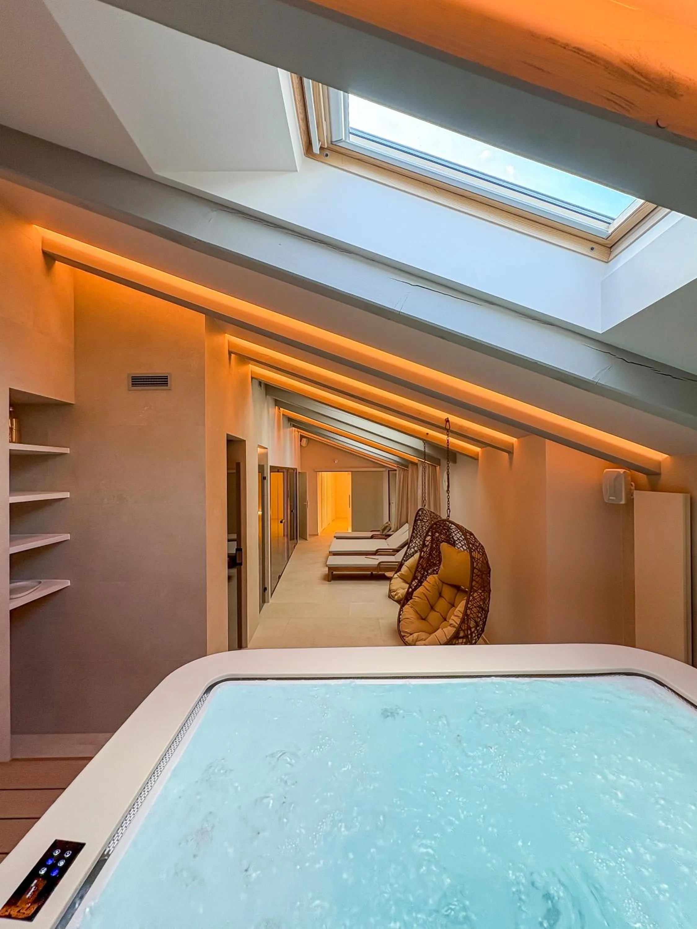 Hot Tub in Hotel Pošta