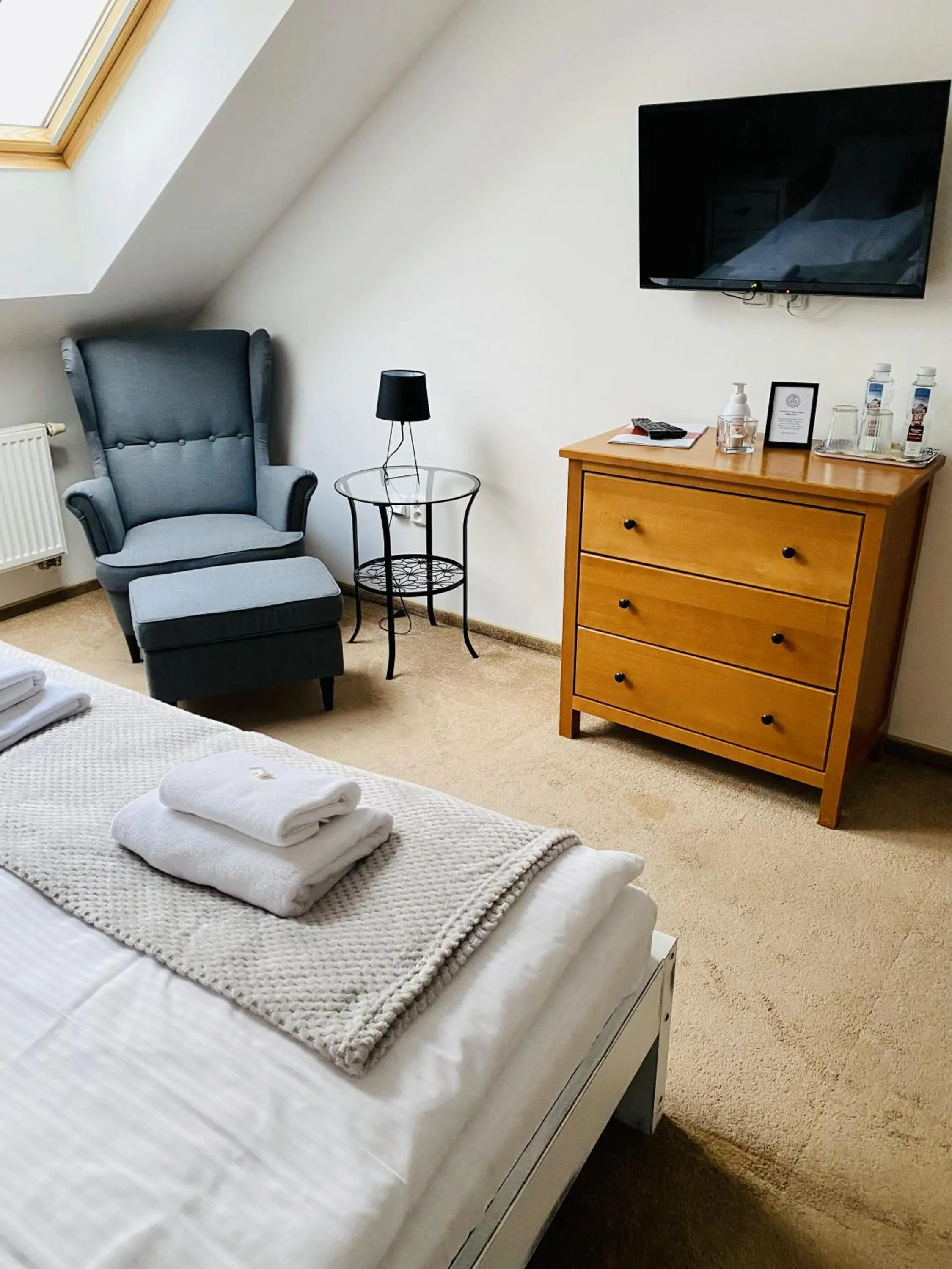 Photo of the whole room, Bed in Hotel Pošta