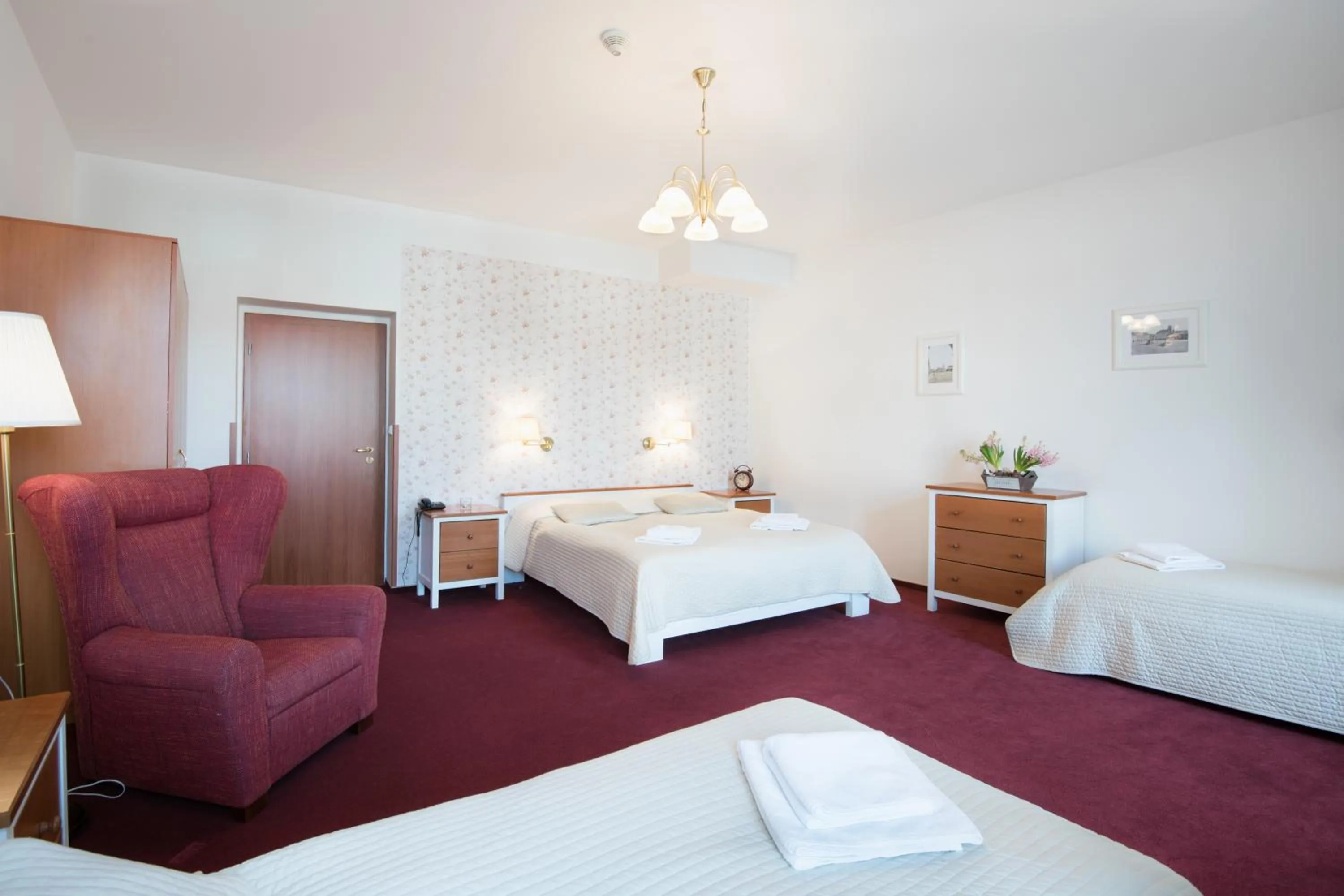 Bedroom, Bed in Hotel Pošta