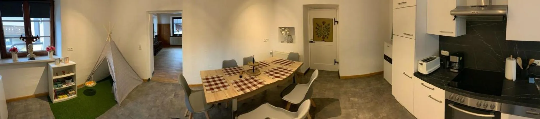 Dining area in Hotel zum Urviech -Erwachsenenhotel-