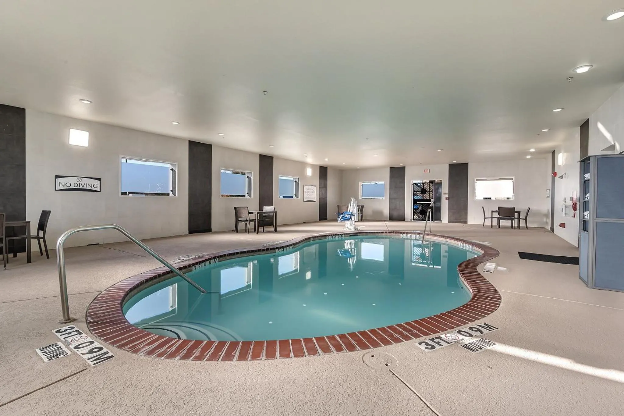 Swimming pool in Staybridge Suites Longview by IHG
