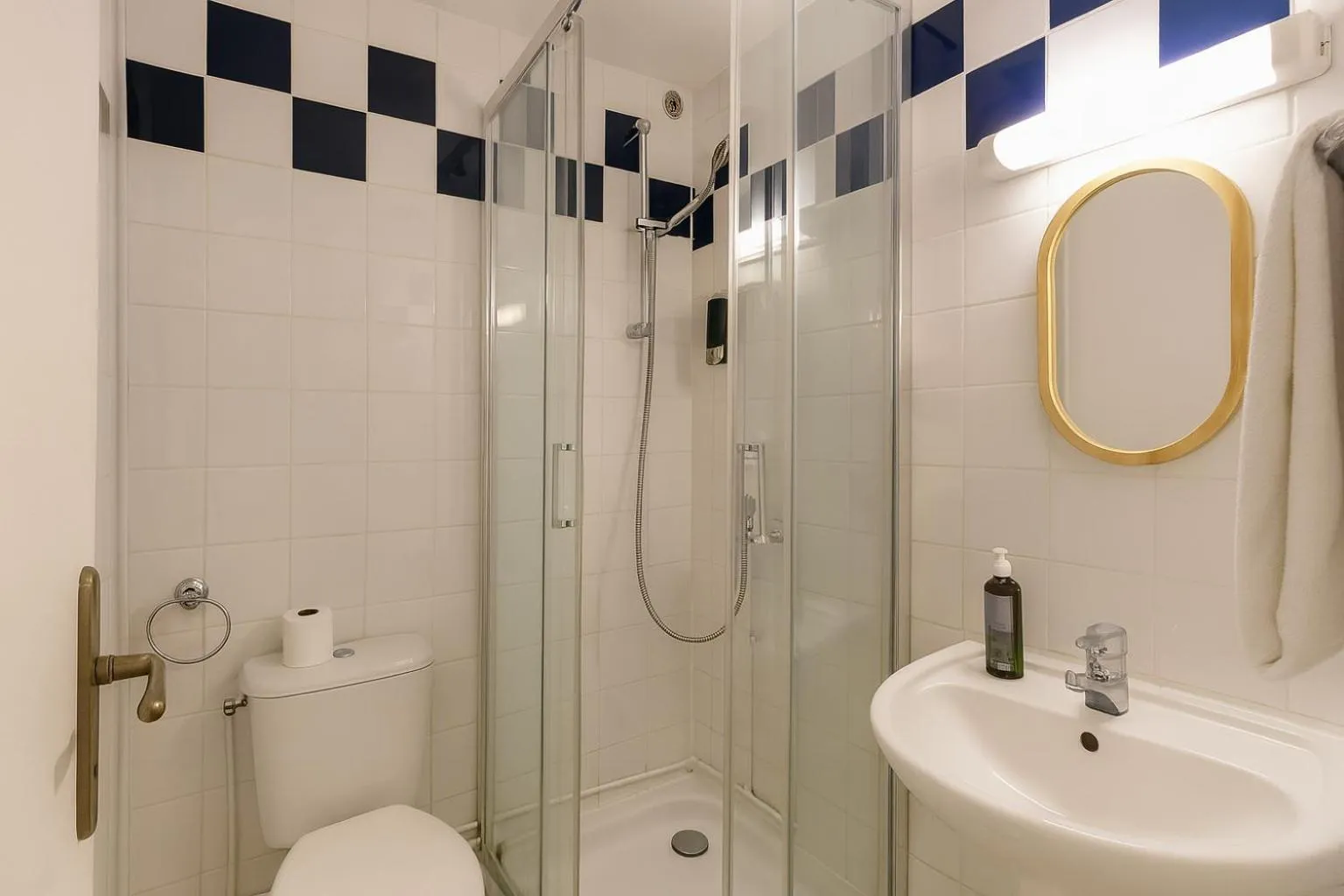 Shower in Résidence Chlorophylle