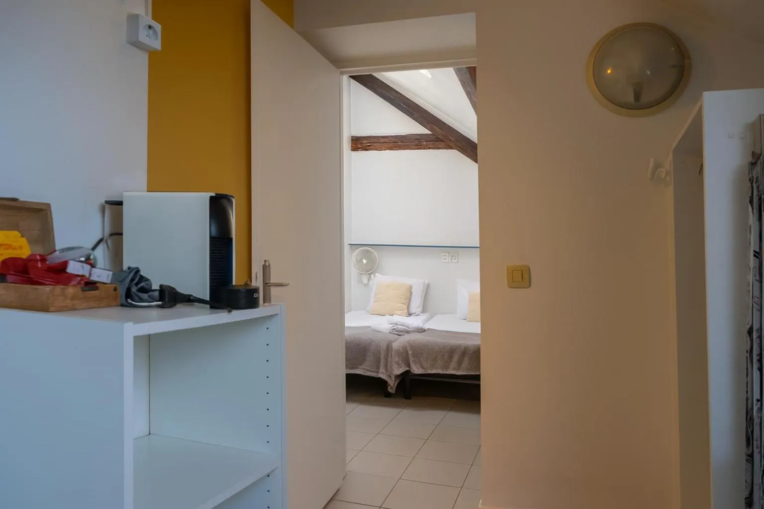 Kitchen or kitchenette, Bed in Résidence Chlorophylle