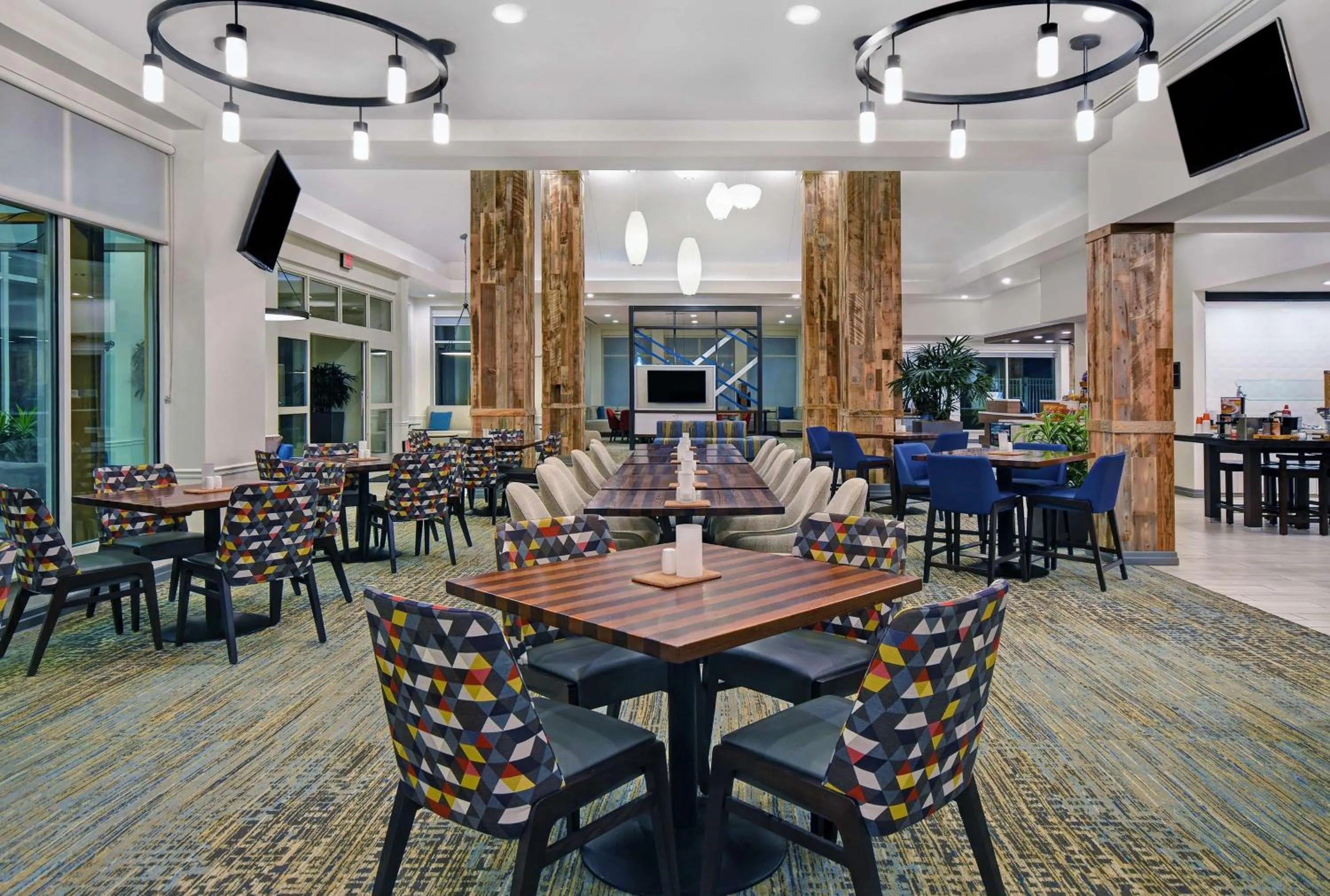 Restaurant/places to eat in Hilton Garden Inn Houston/Galleria Area