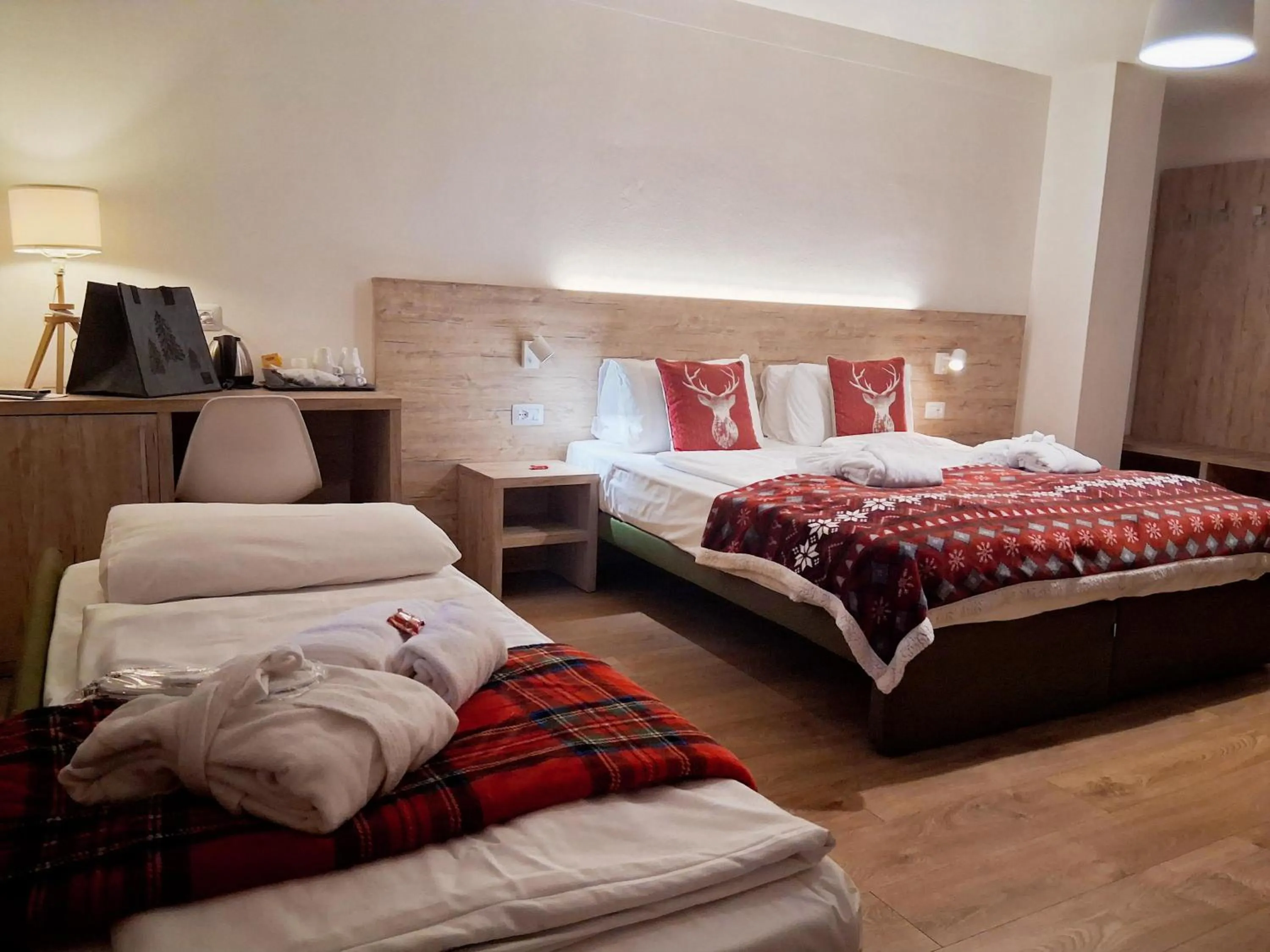 Bed in Hotel Kronplatzer Hof