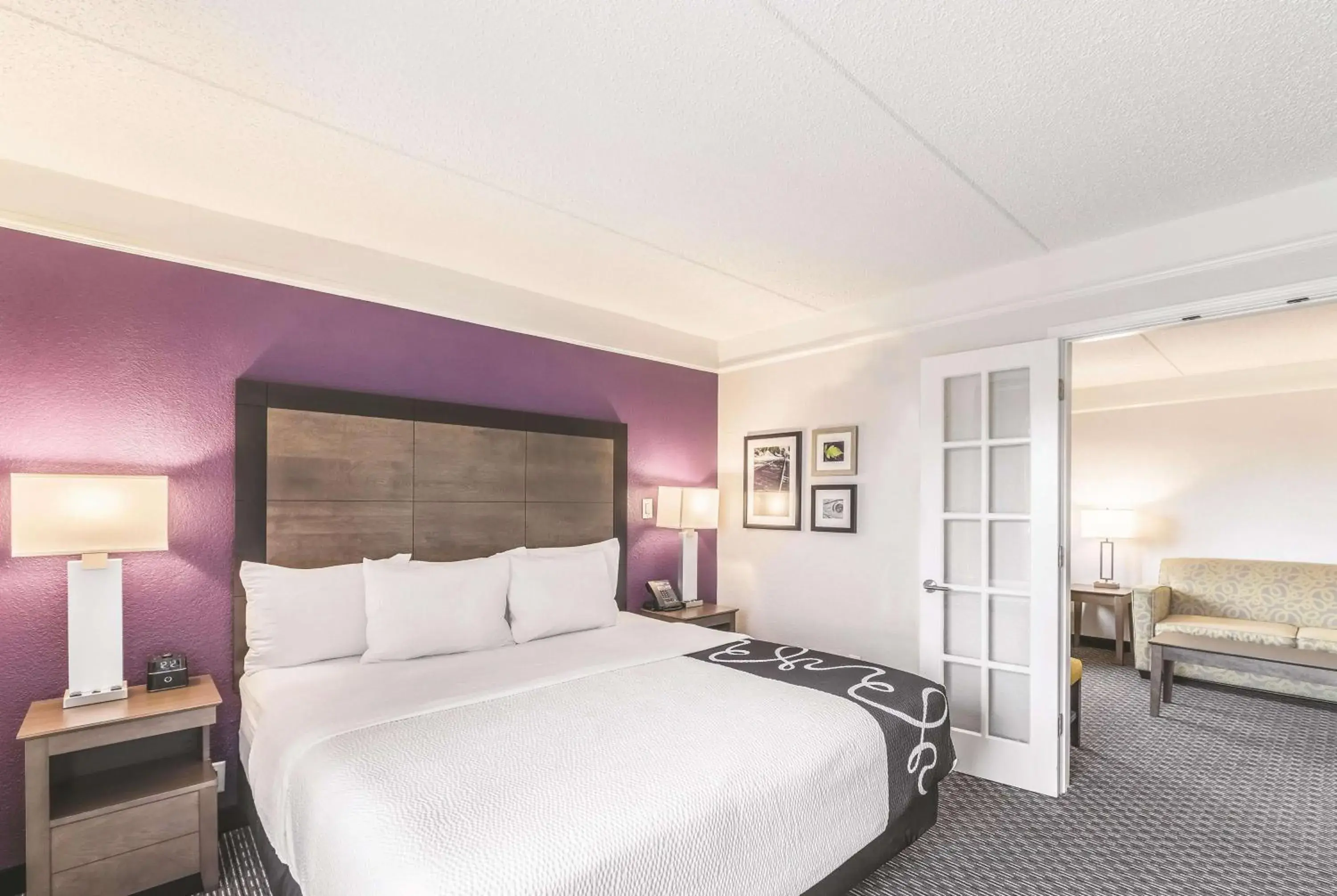 Deluxe King Room - Non-Smoking in La Quinta by Wyndham Austin Airport Deluxe King Room - Non-Smoking in La Quinta by Wyndham Austin Airport