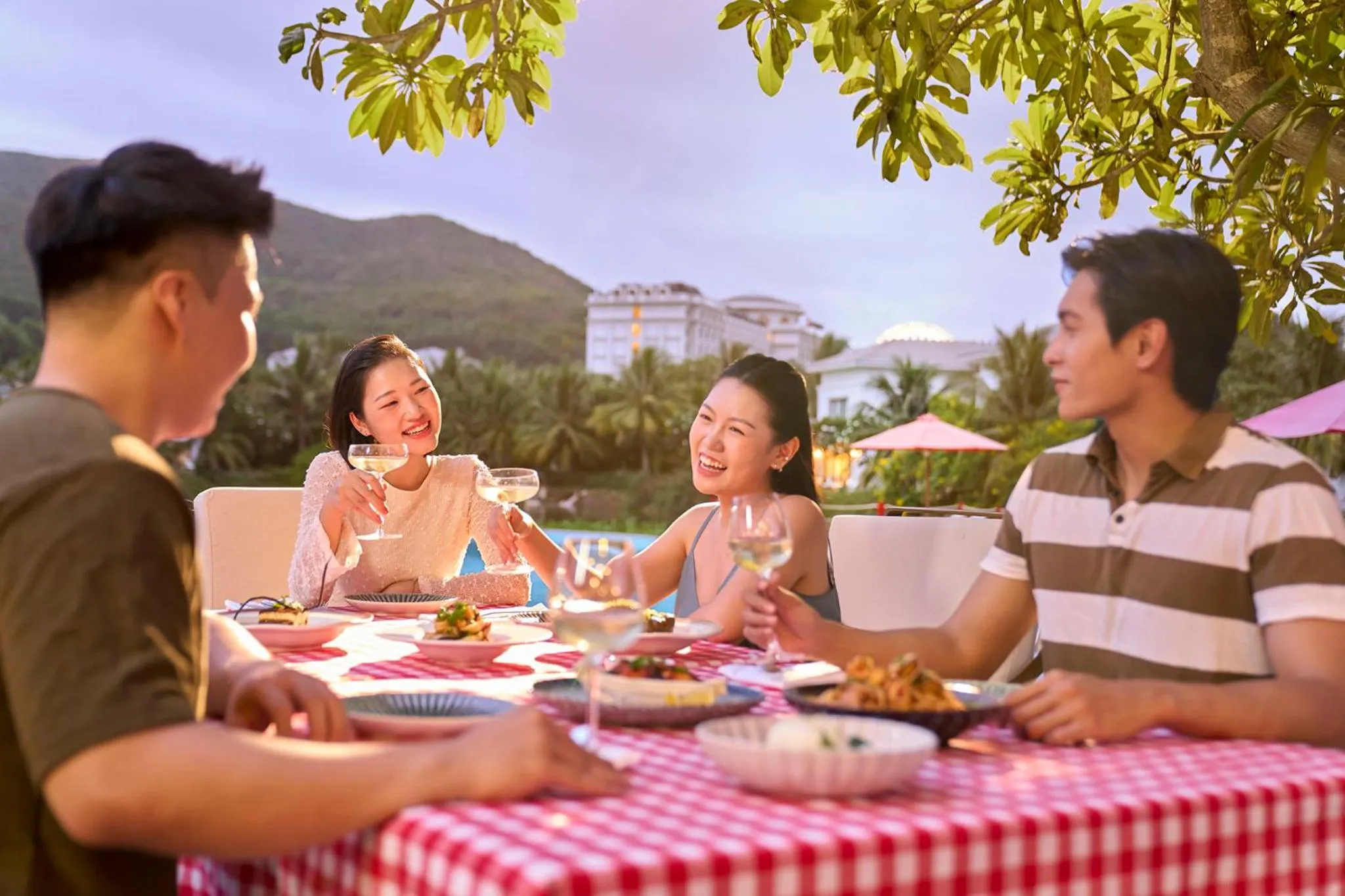 Restaurant/places to eat in Nha Trang Marriott Resort & Spa, Hon Tre Island