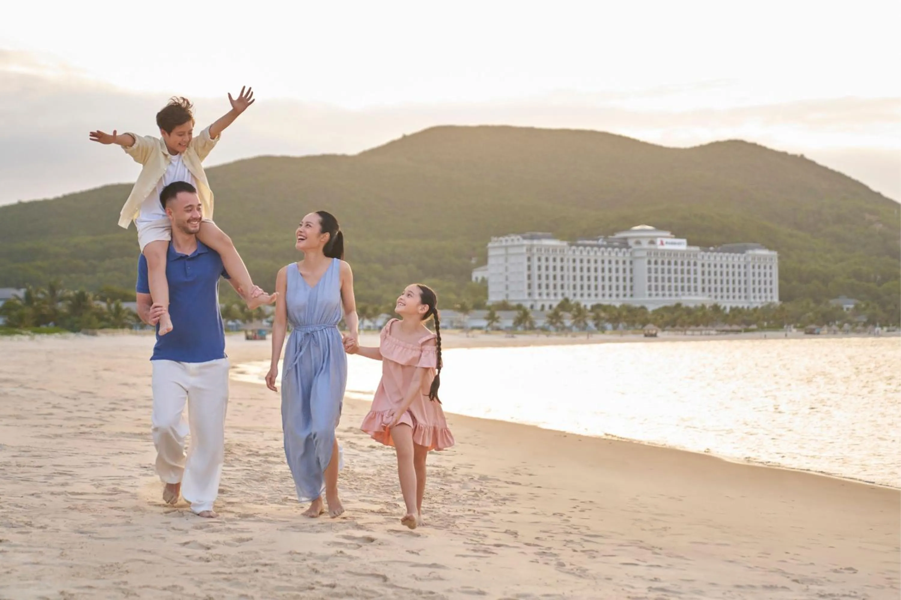 Beach in Nha Trang Marriott Resort & Spa, Hon Tre Island