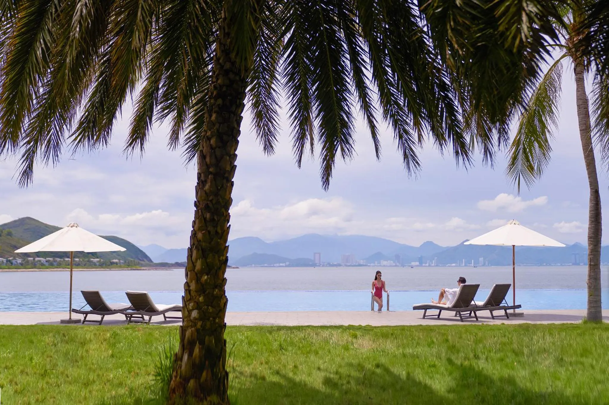 People in Nha Trang Marriott Resort & Spa, Hon Tre Island