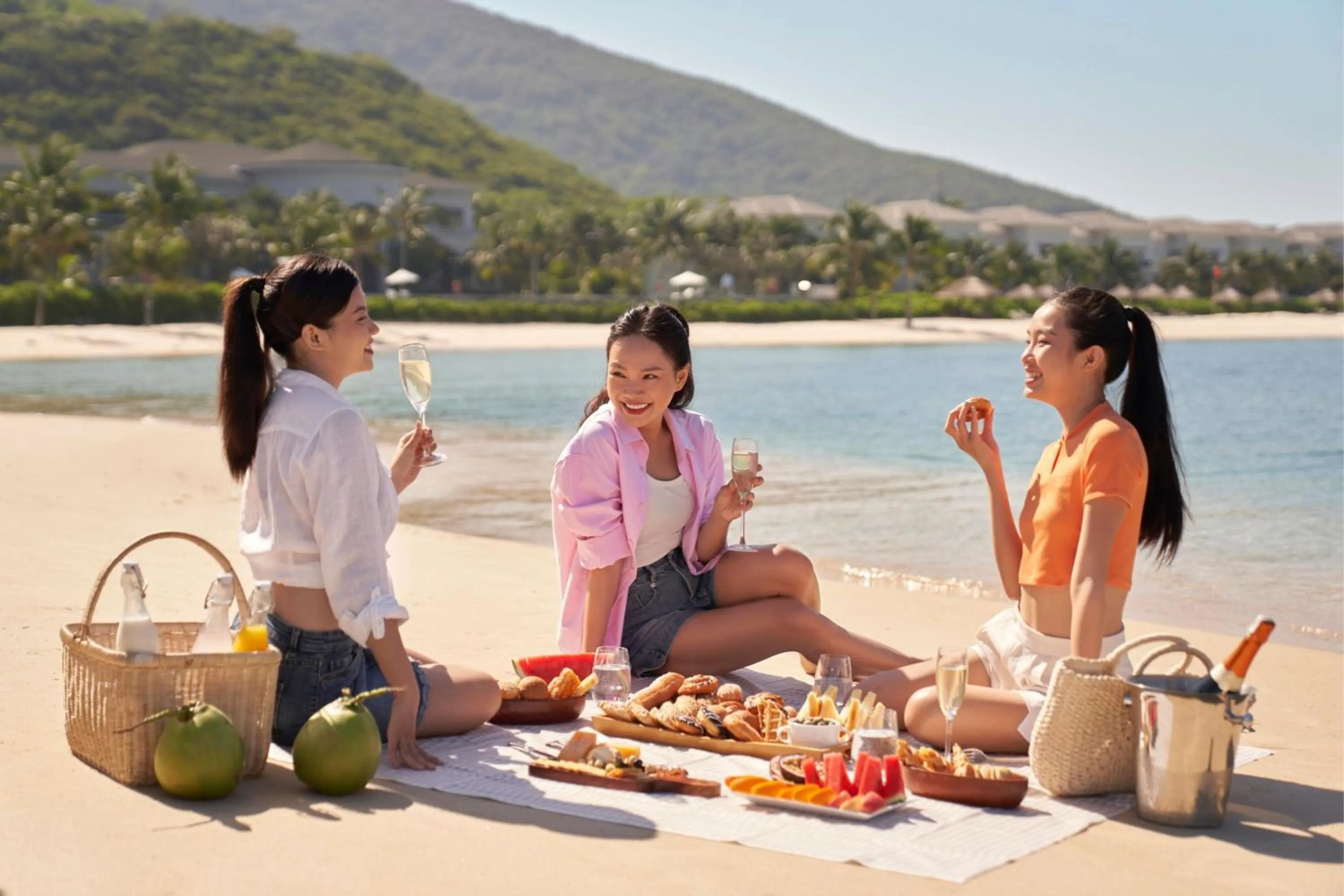 Beach in Nha Trang Marriott Resort & Spa, Hon Tre Island