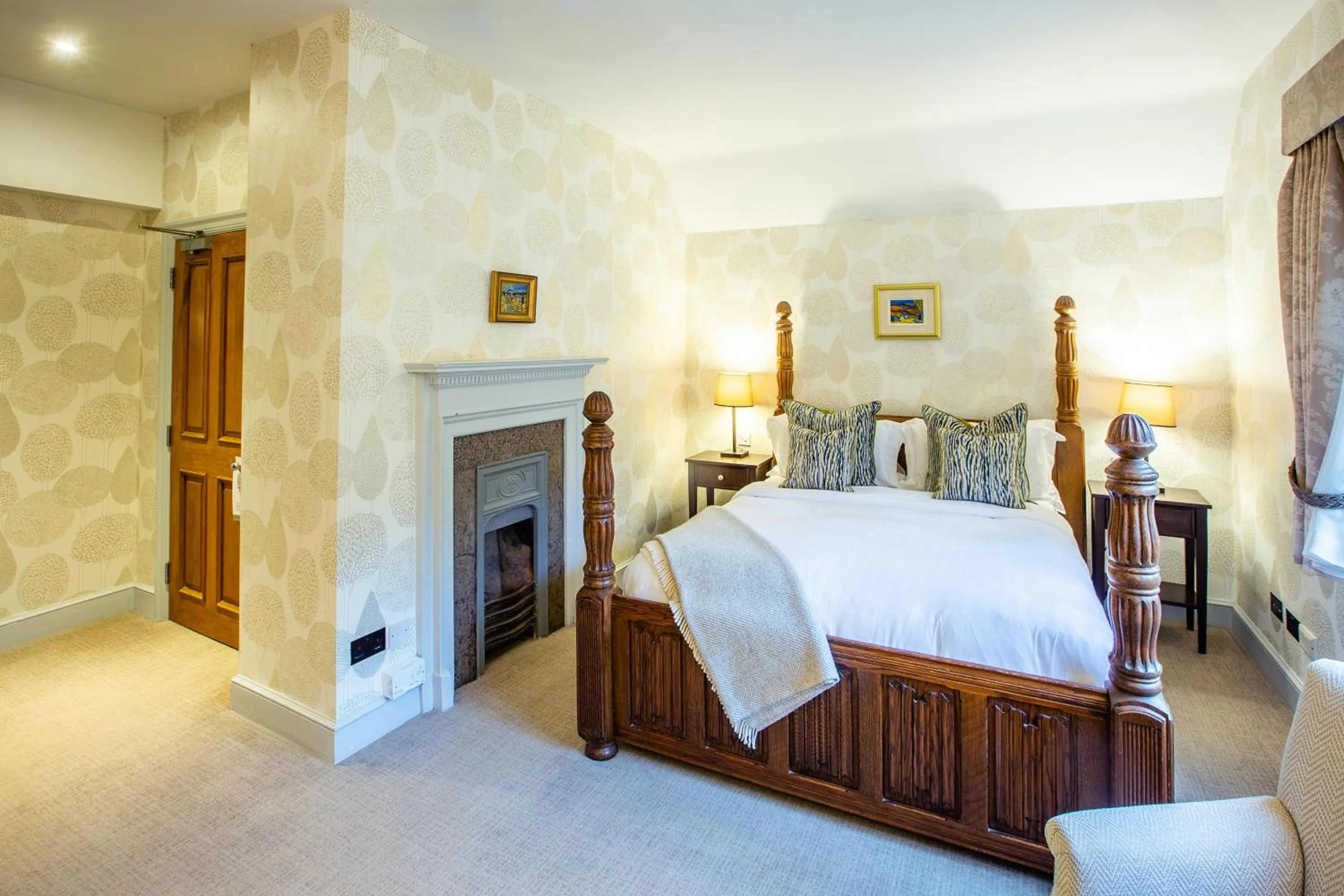 Bedroom, Bed in The Wood Norton