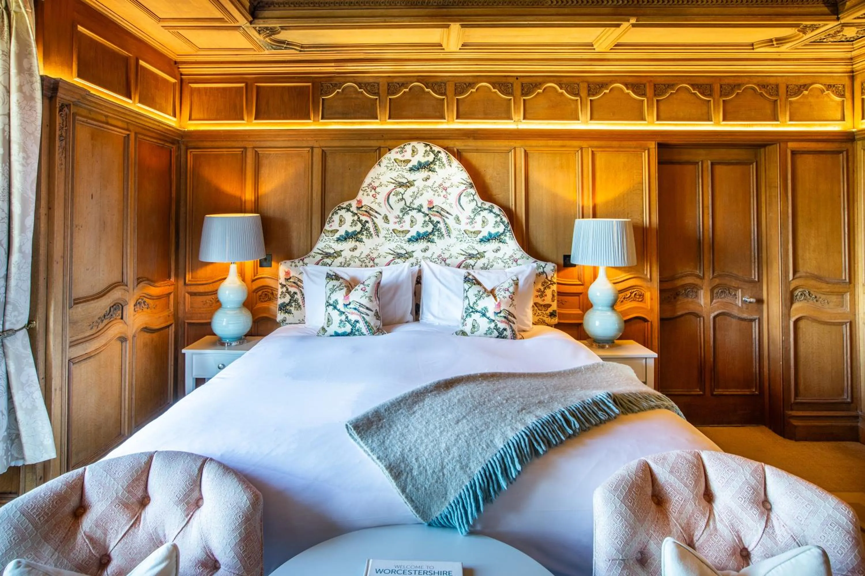 Bedroom, Bed in The Wood Norton