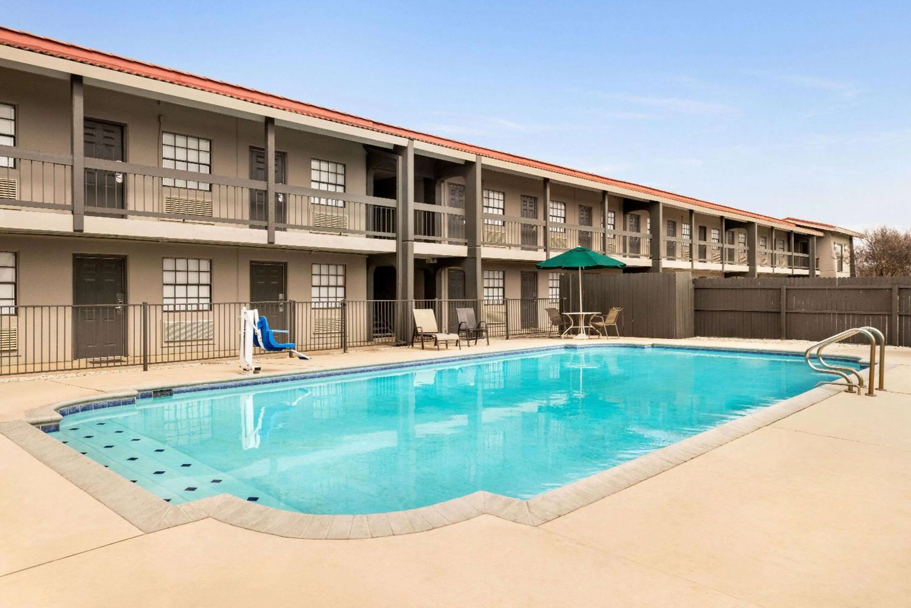 Property building in La Quinta Inn by Wyndham San Antonio Lackland