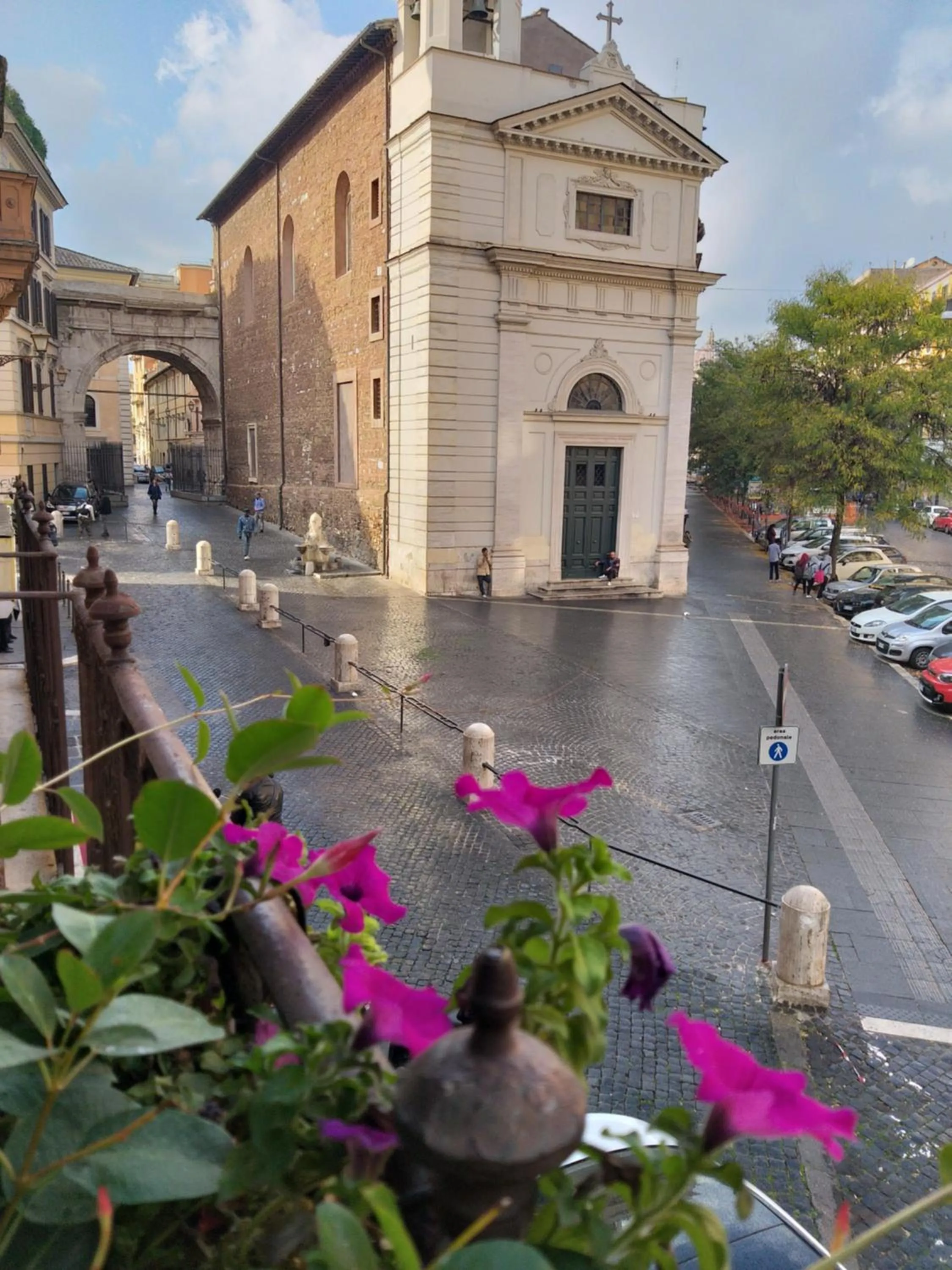 Property building in B&B A Home in Rome