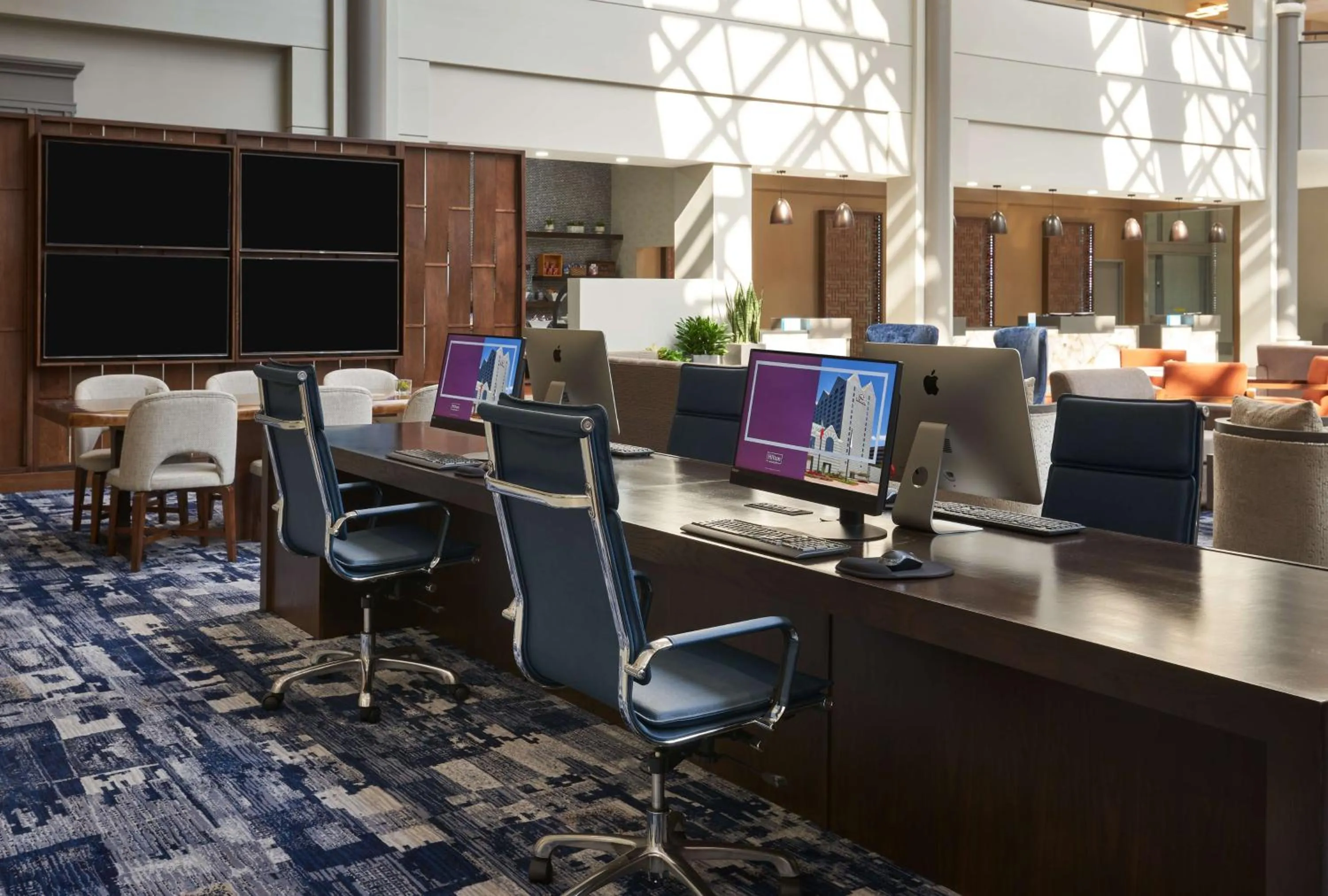 Business facilities in Hilton Houston North