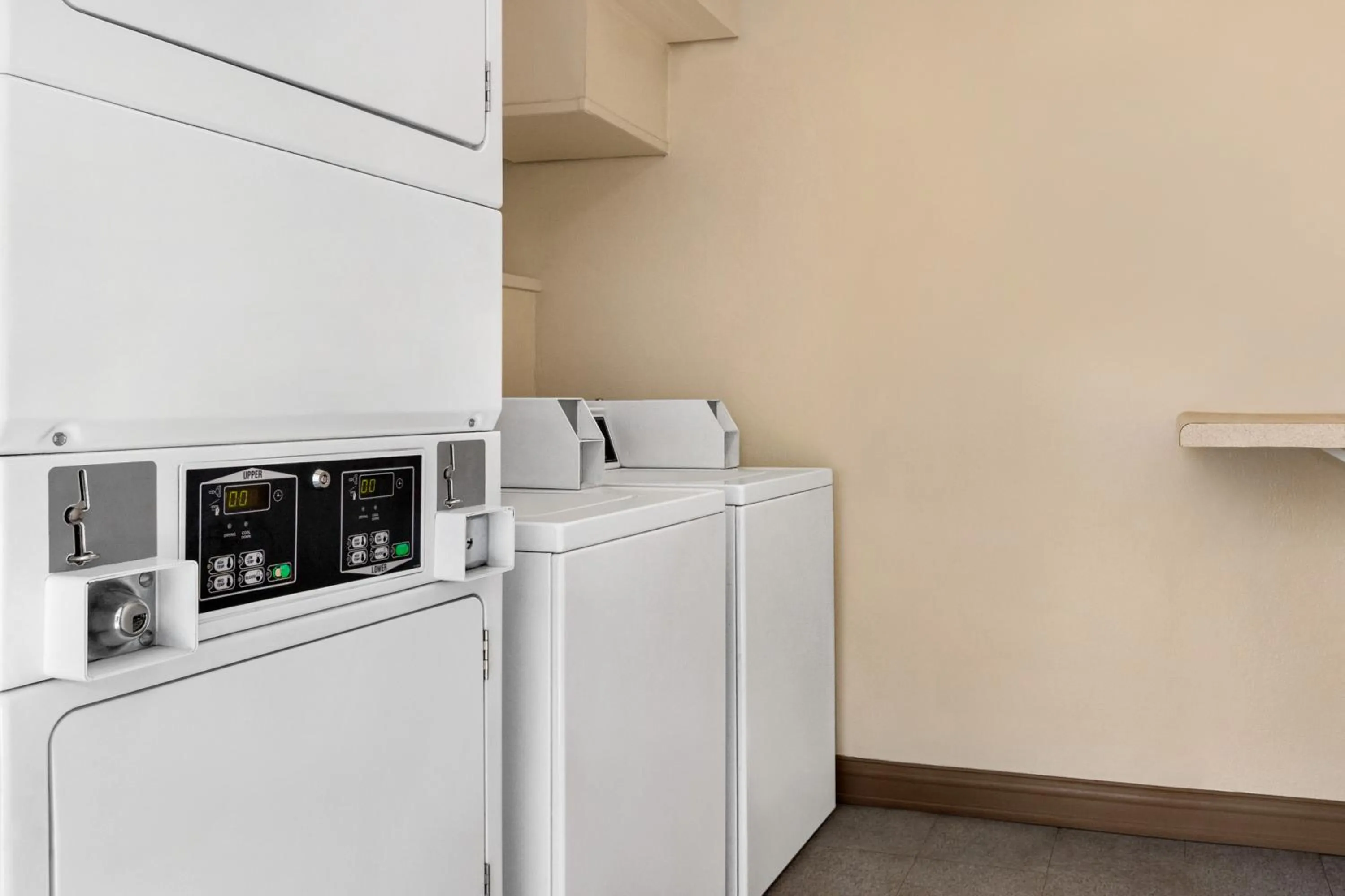 laundry in Baymont by Wyndham Intl Speedway I-95 Daytona Beach