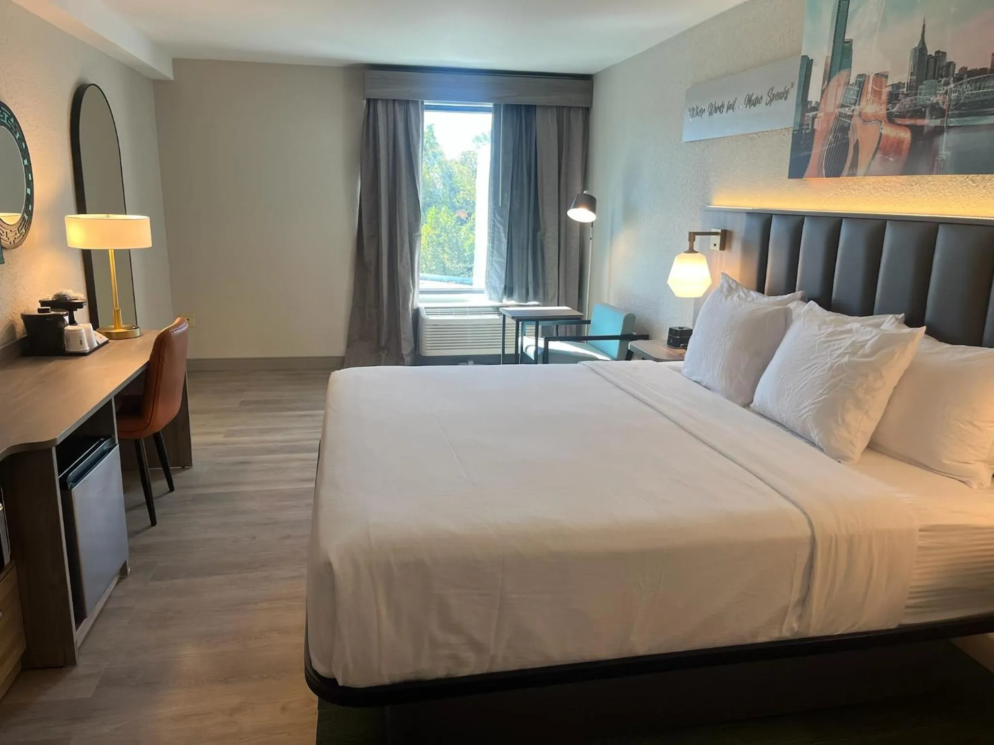 Bed in La Quinta by Wyndham Nashville Airport/Opryland