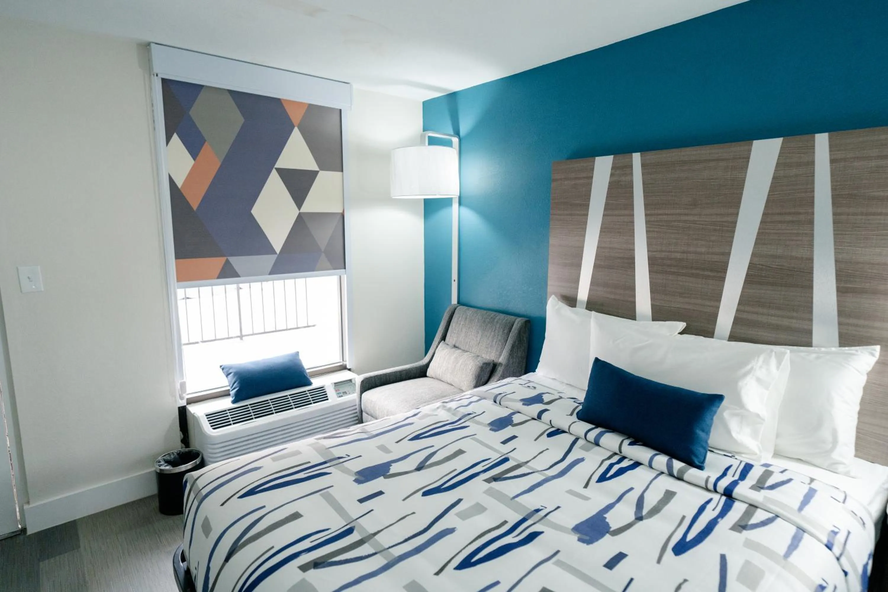 Bed in SerenityStay Chattanooga Hamilton Place